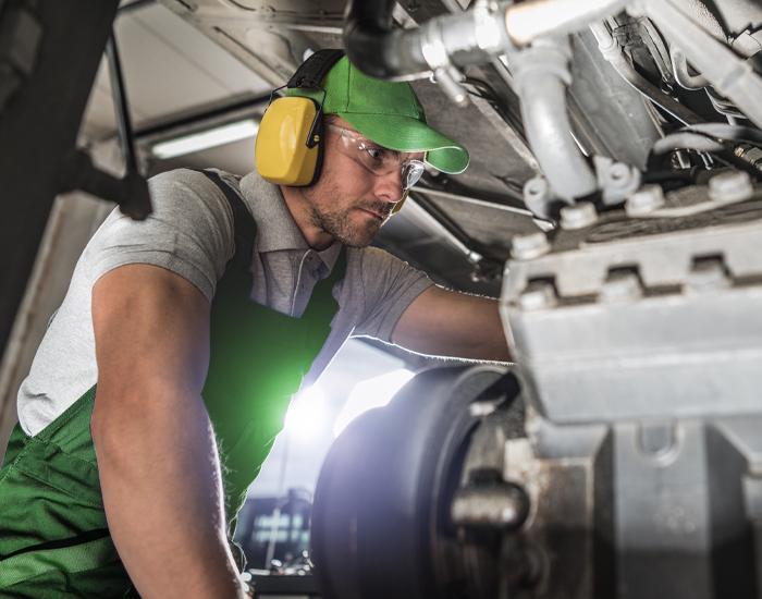 Servicing And Mot Header