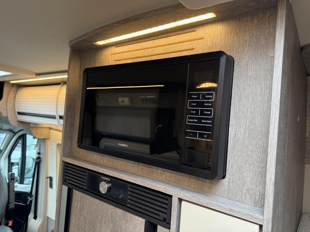 Solaris Xl Microwave