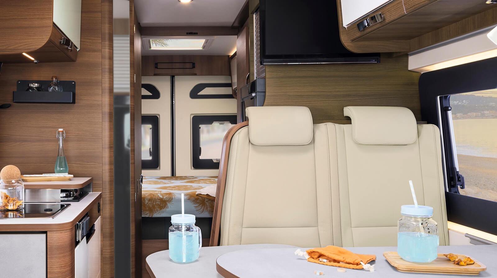 V55 1 Camping Car