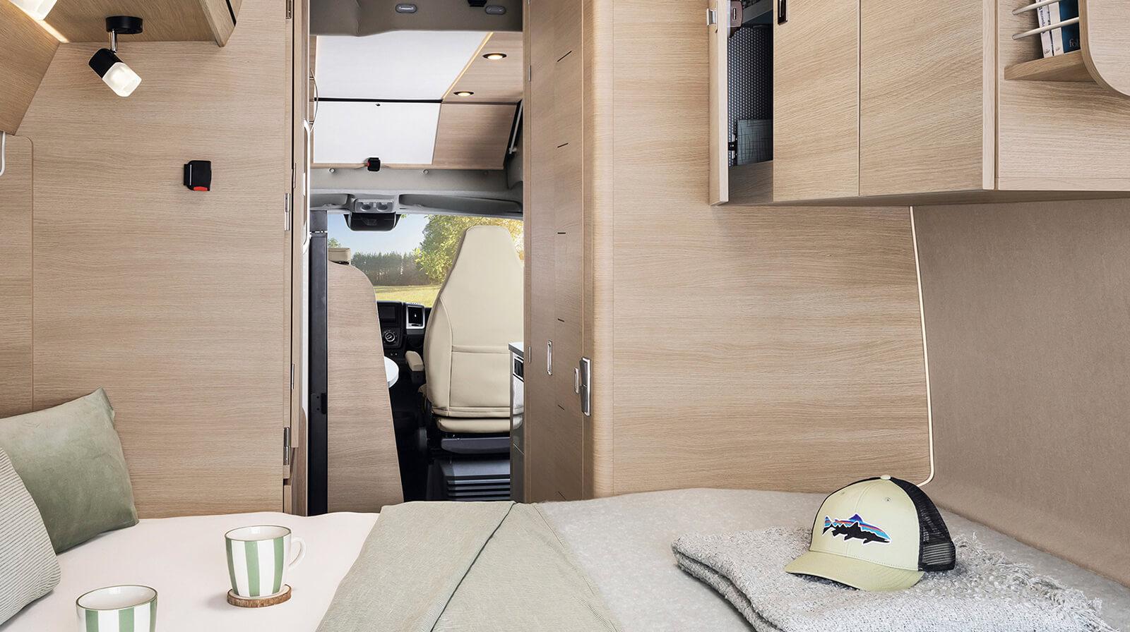 V65 Xl 2 Camping Car