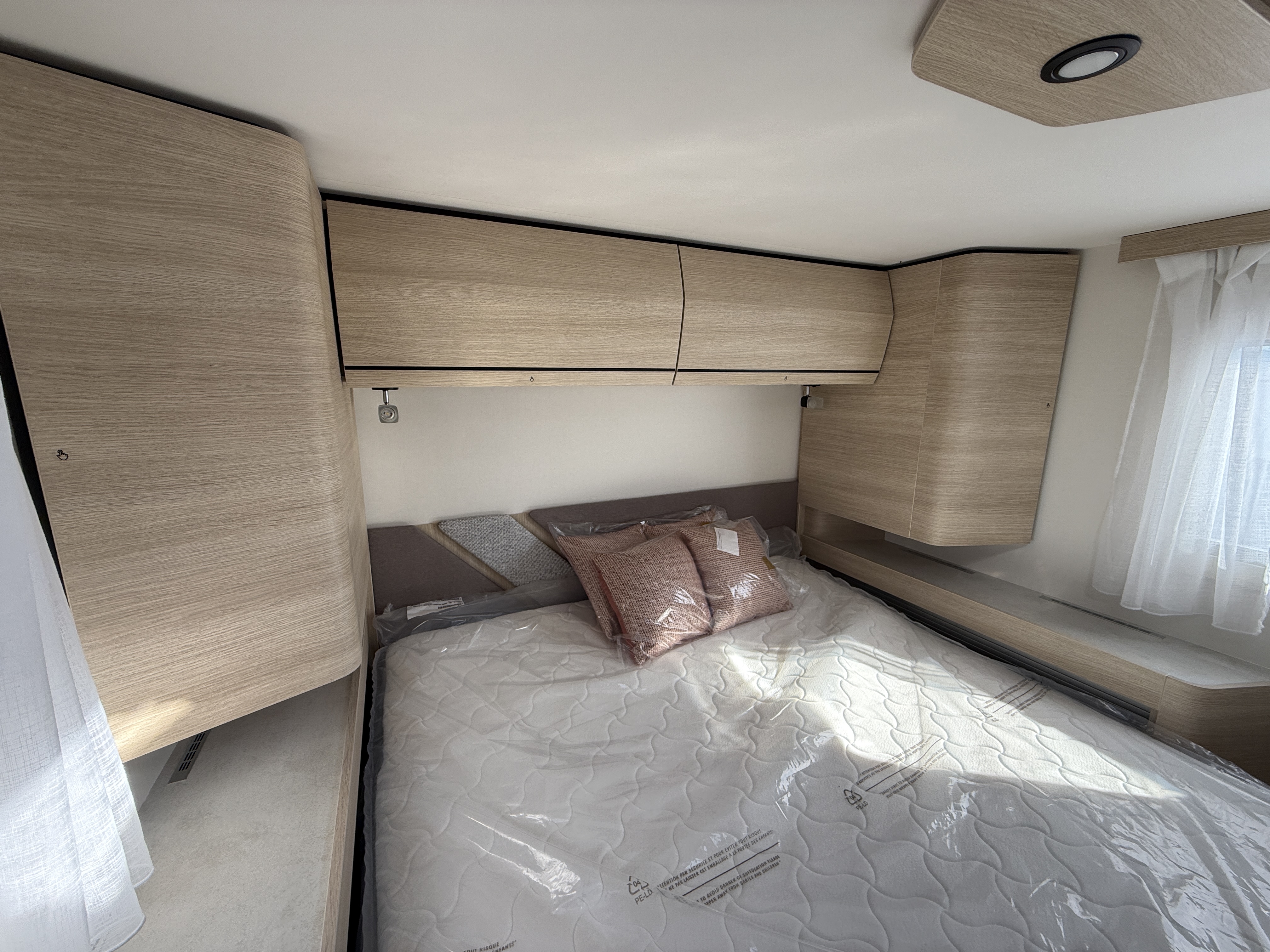 20250929 104535816 IOS