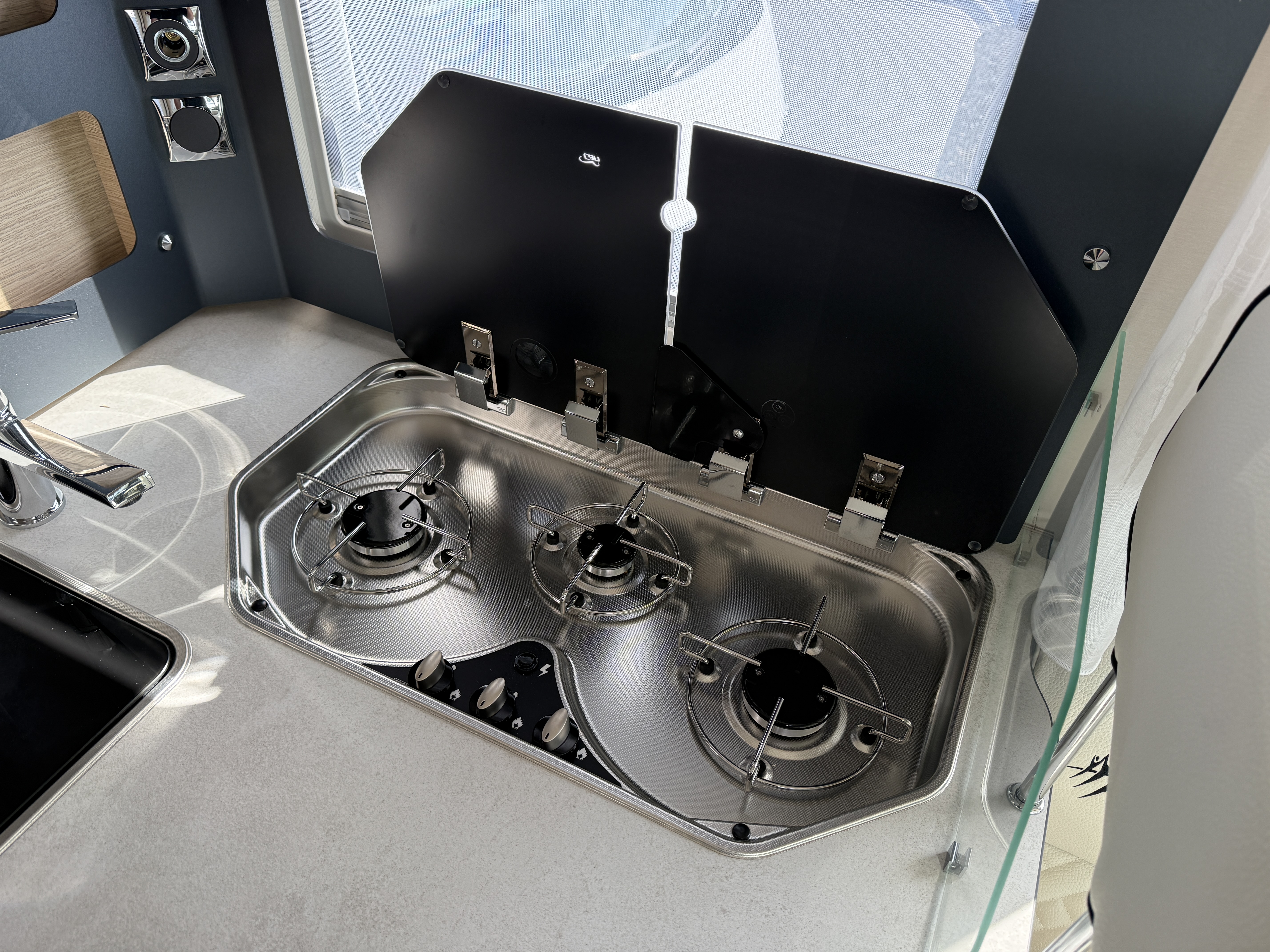 20250929 104708911 IOS