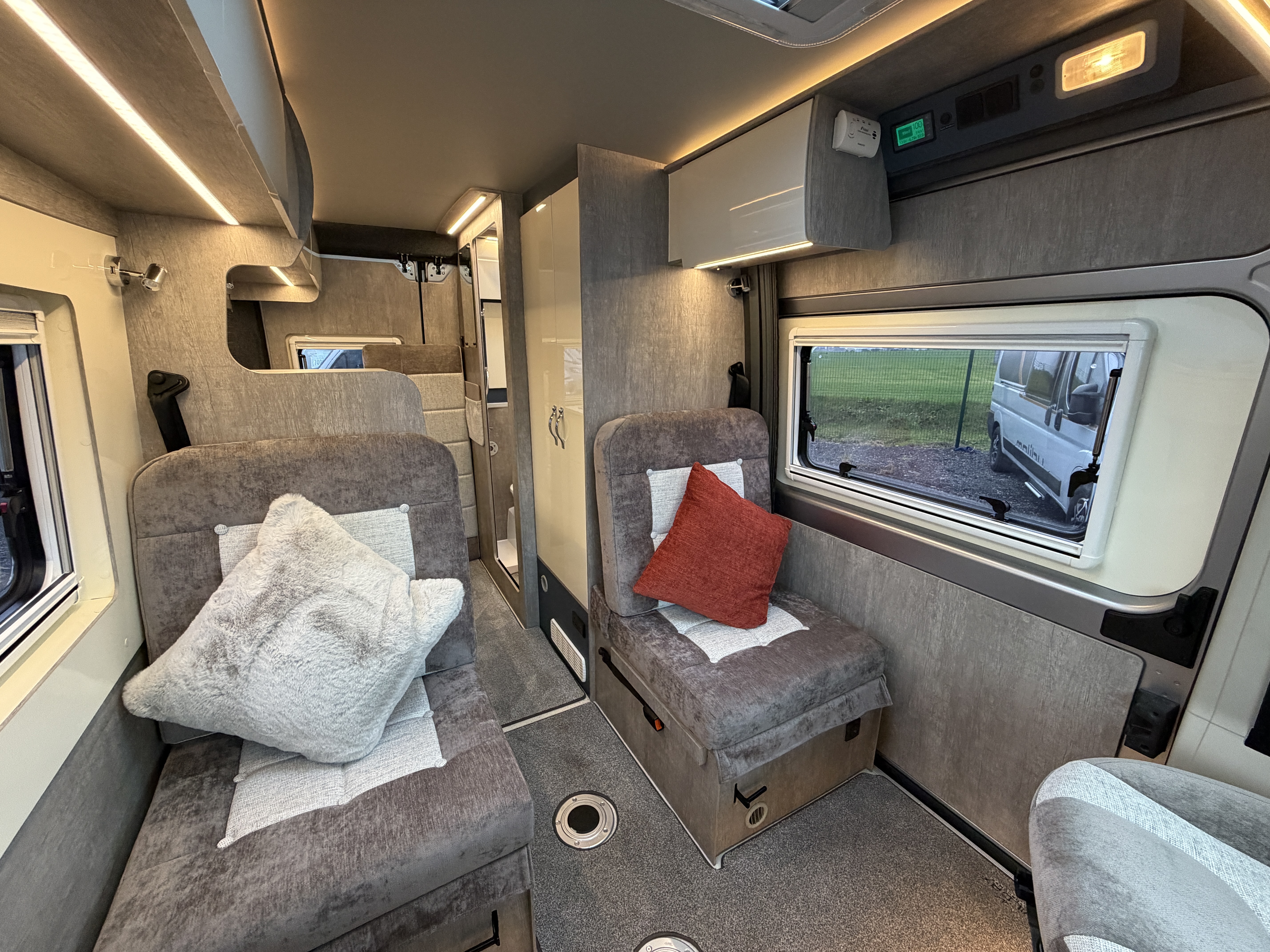 20251106 144031924 IOS