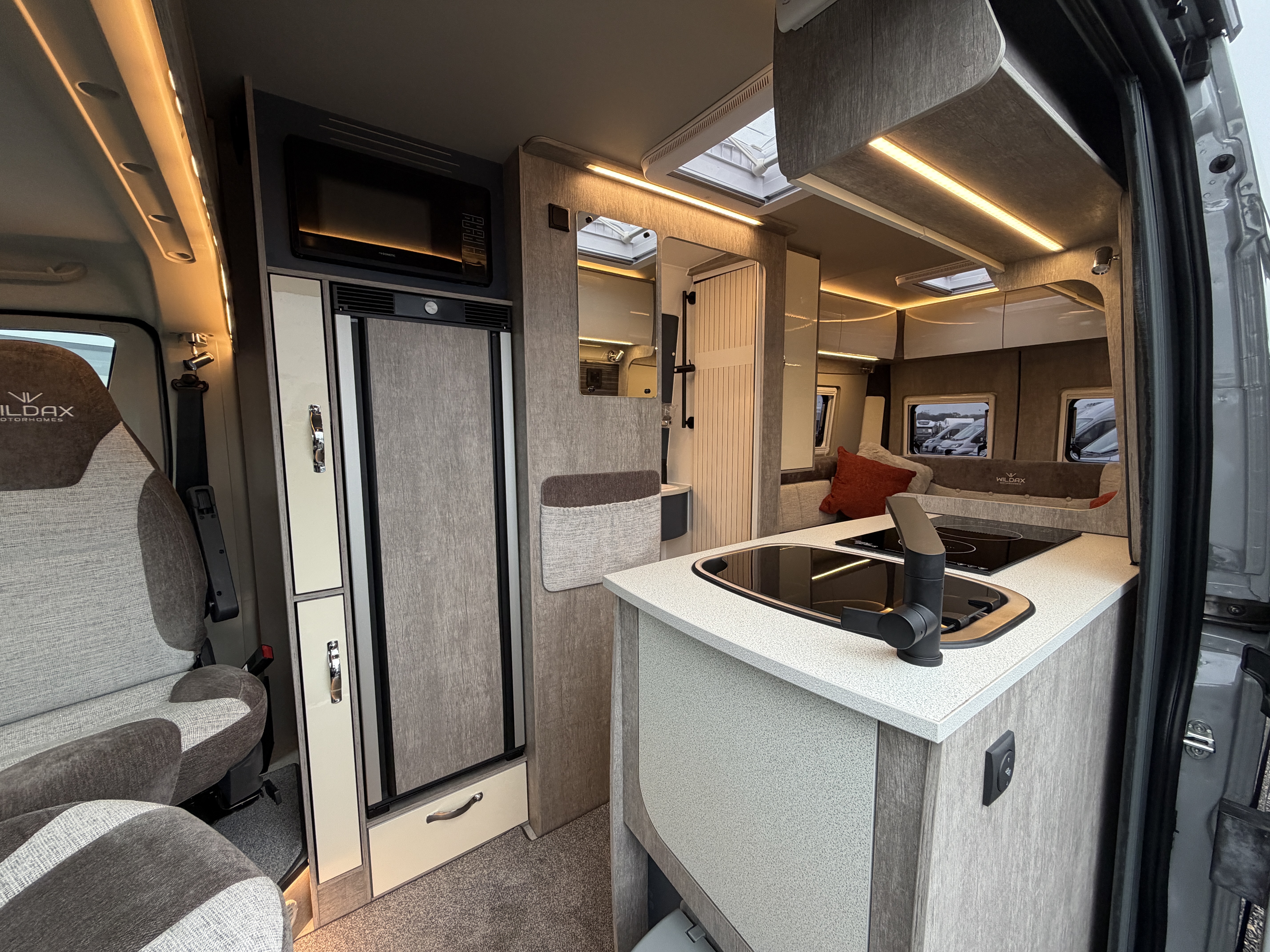 20251106 151236276 IOS