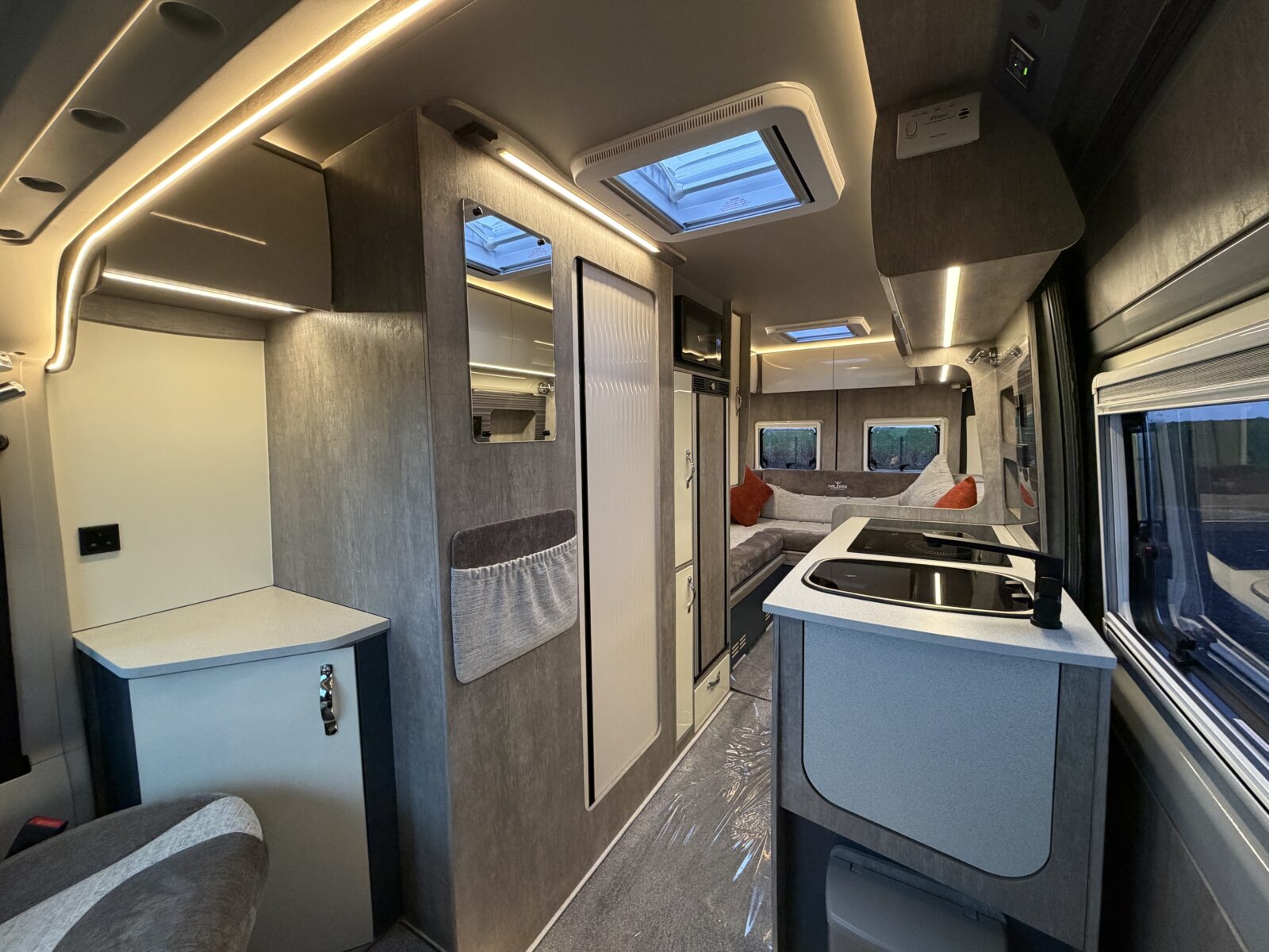 20251111 145511732 IOS