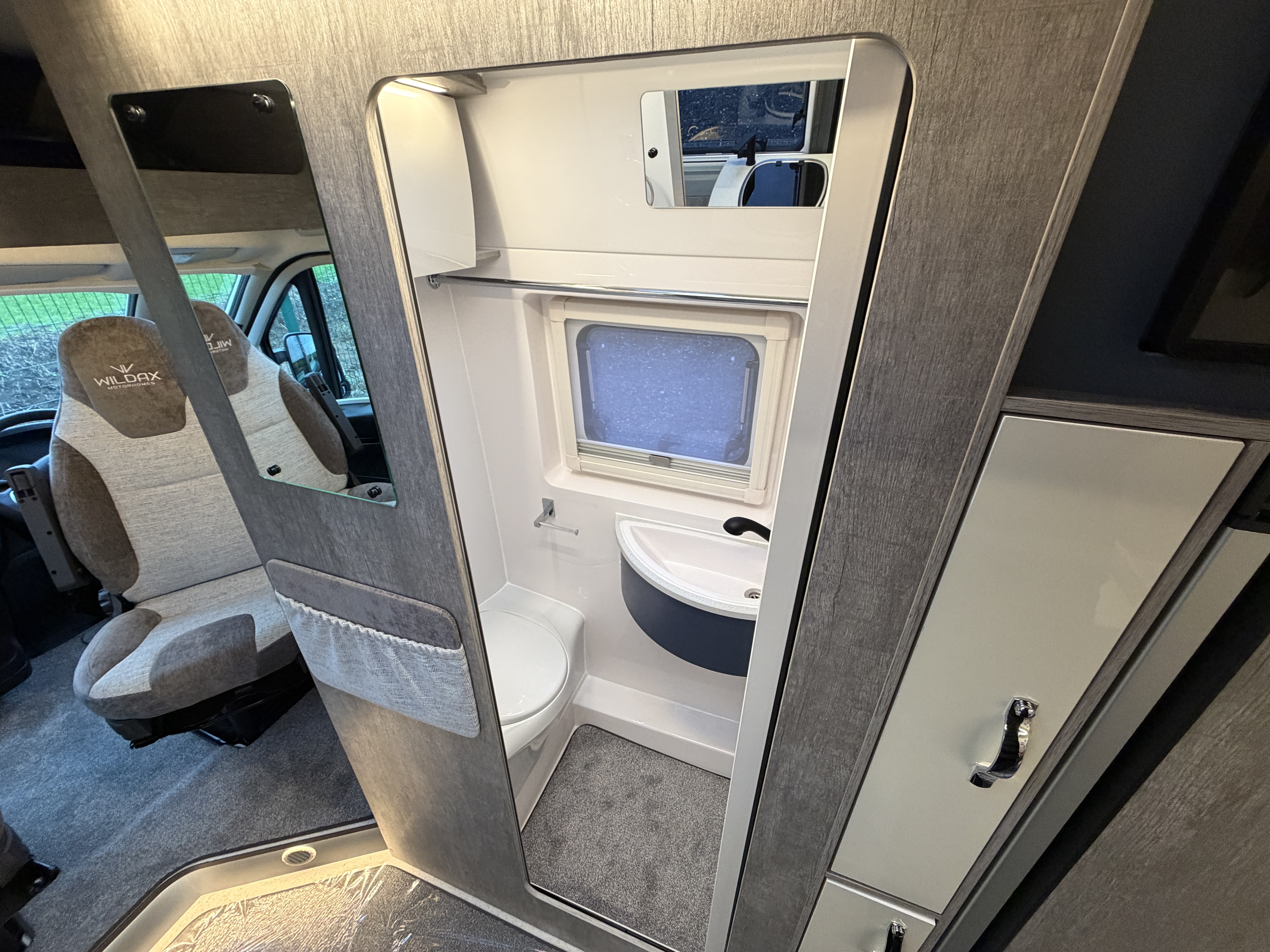 20251111 145610010 IOS