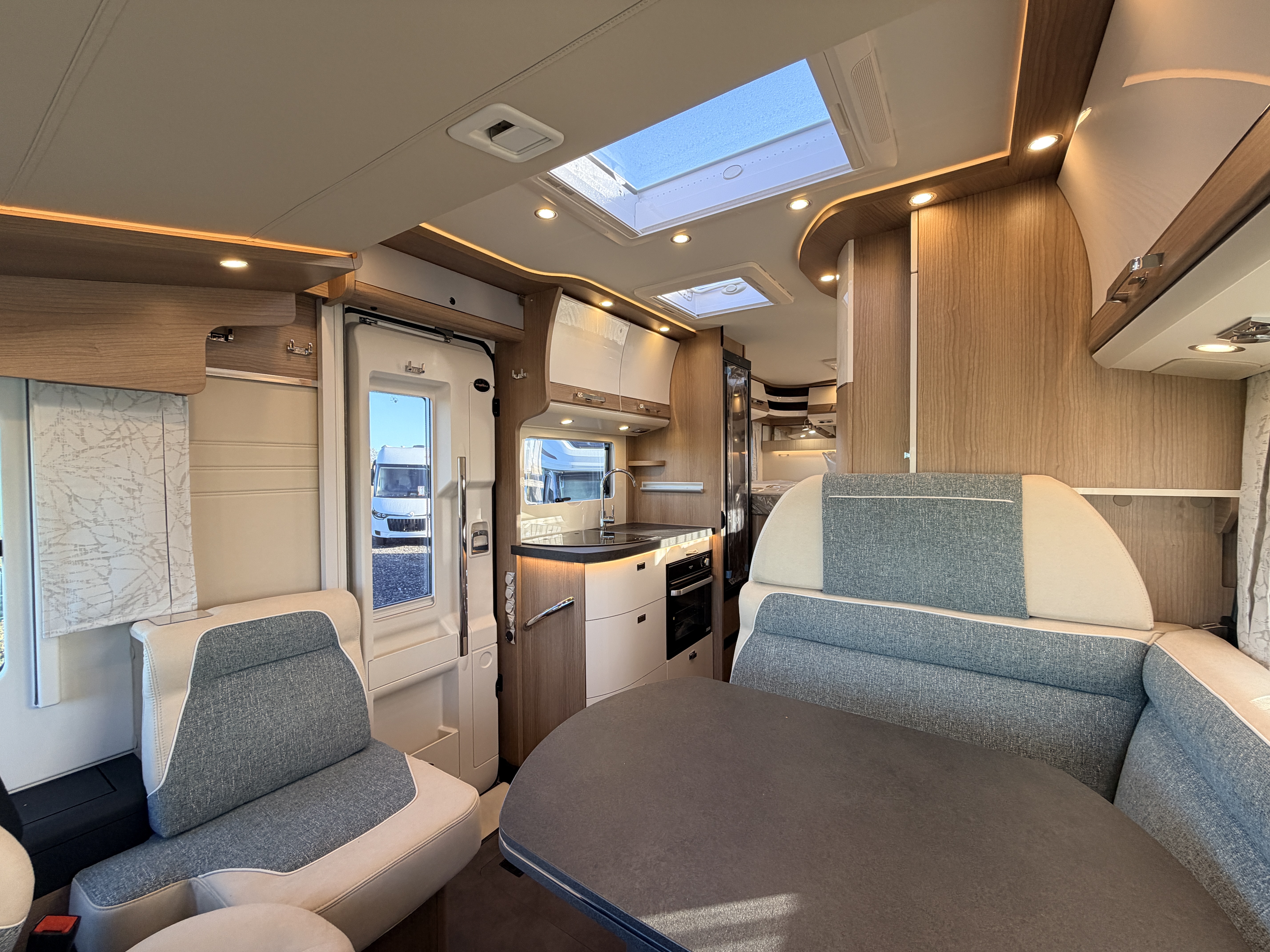 20251202 105105612 IOS