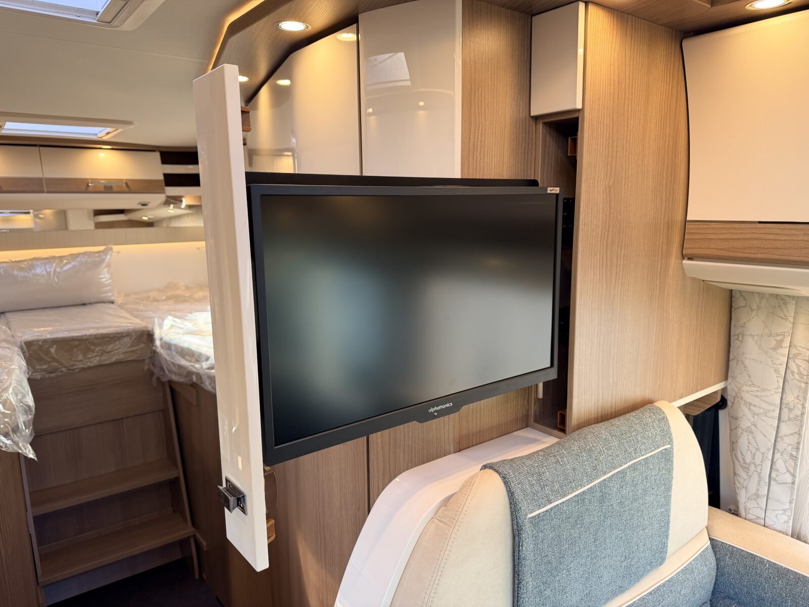 20251202 105247005 IOS