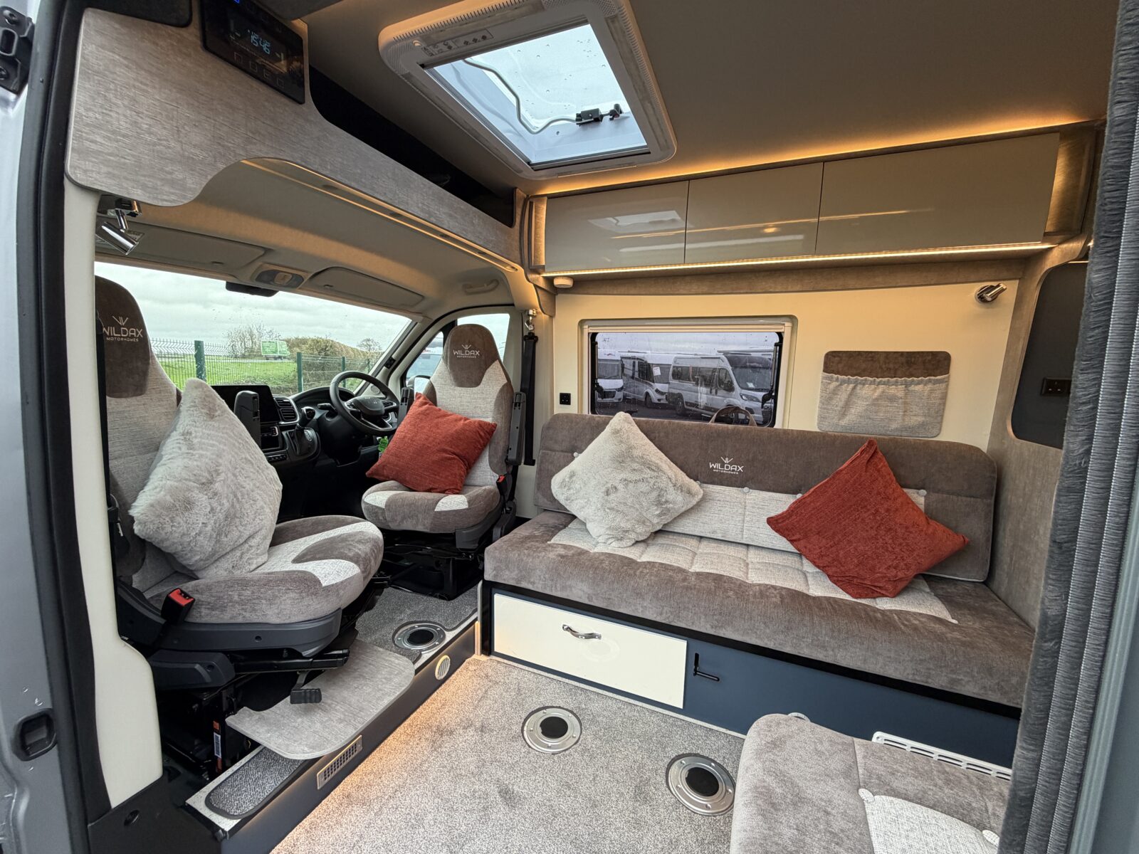 20251111 144351199 IOS