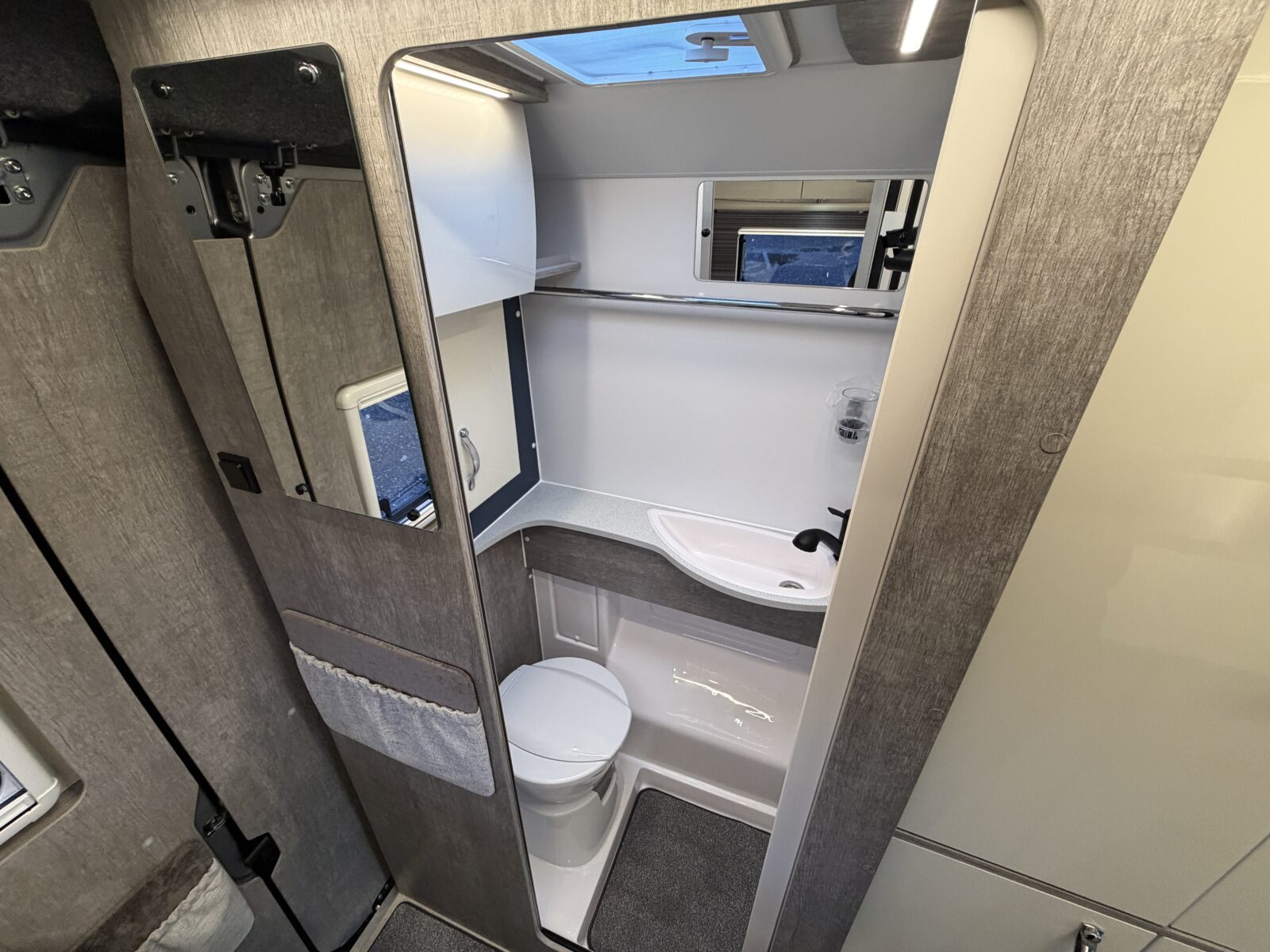 20251111 144444469 IOS