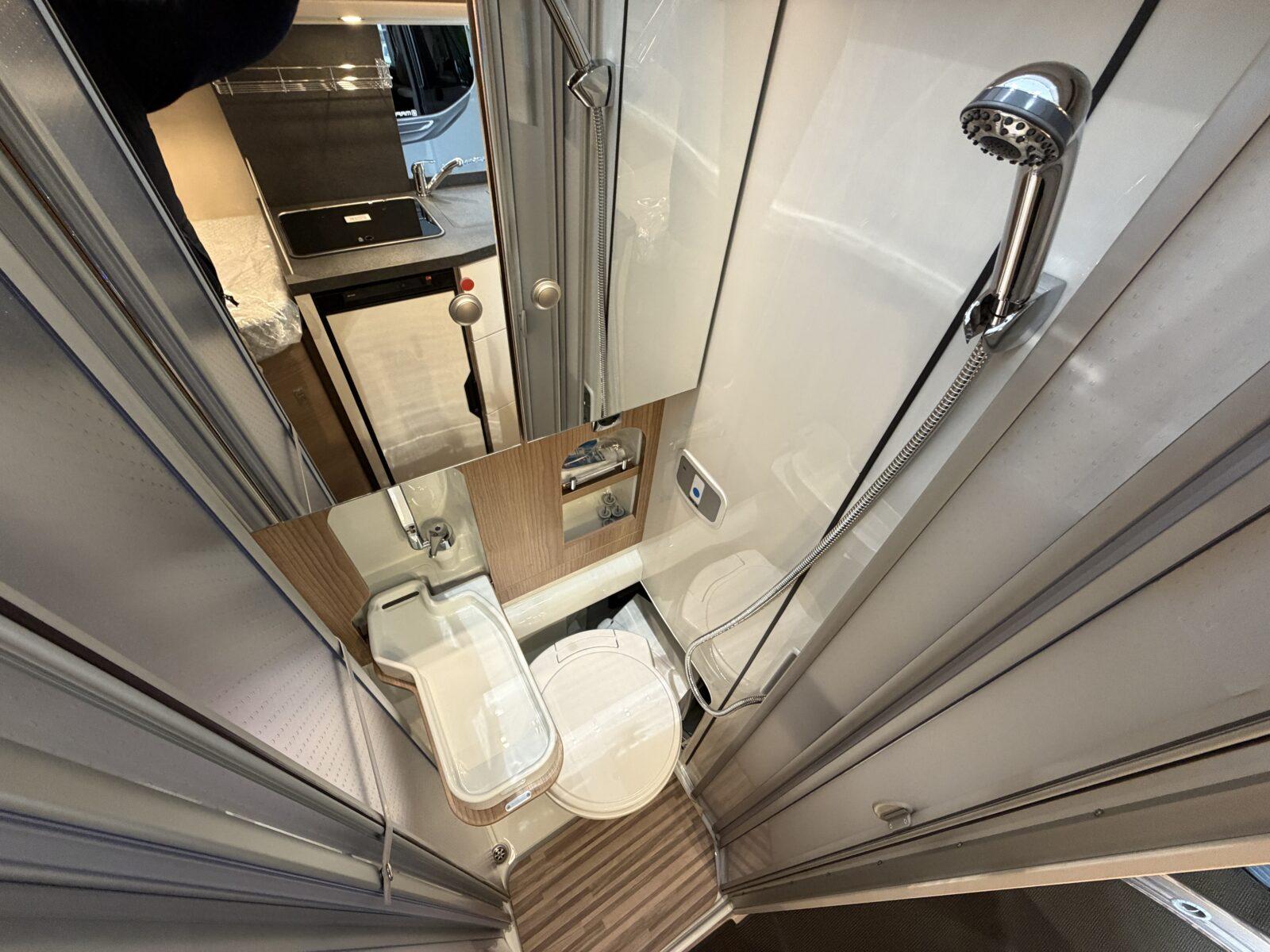 20251112 112306894 IOS