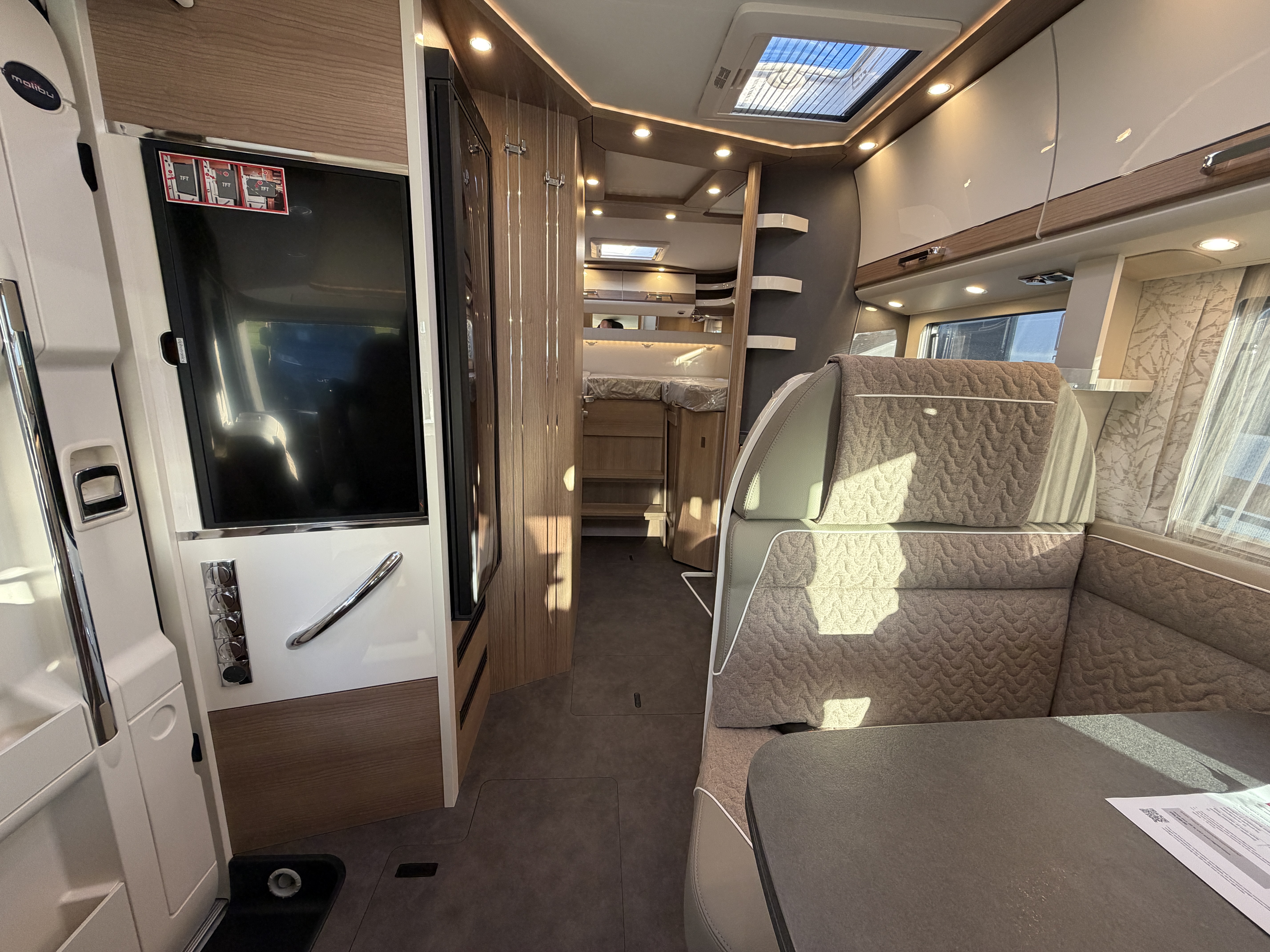 20251113 084137900 IOS