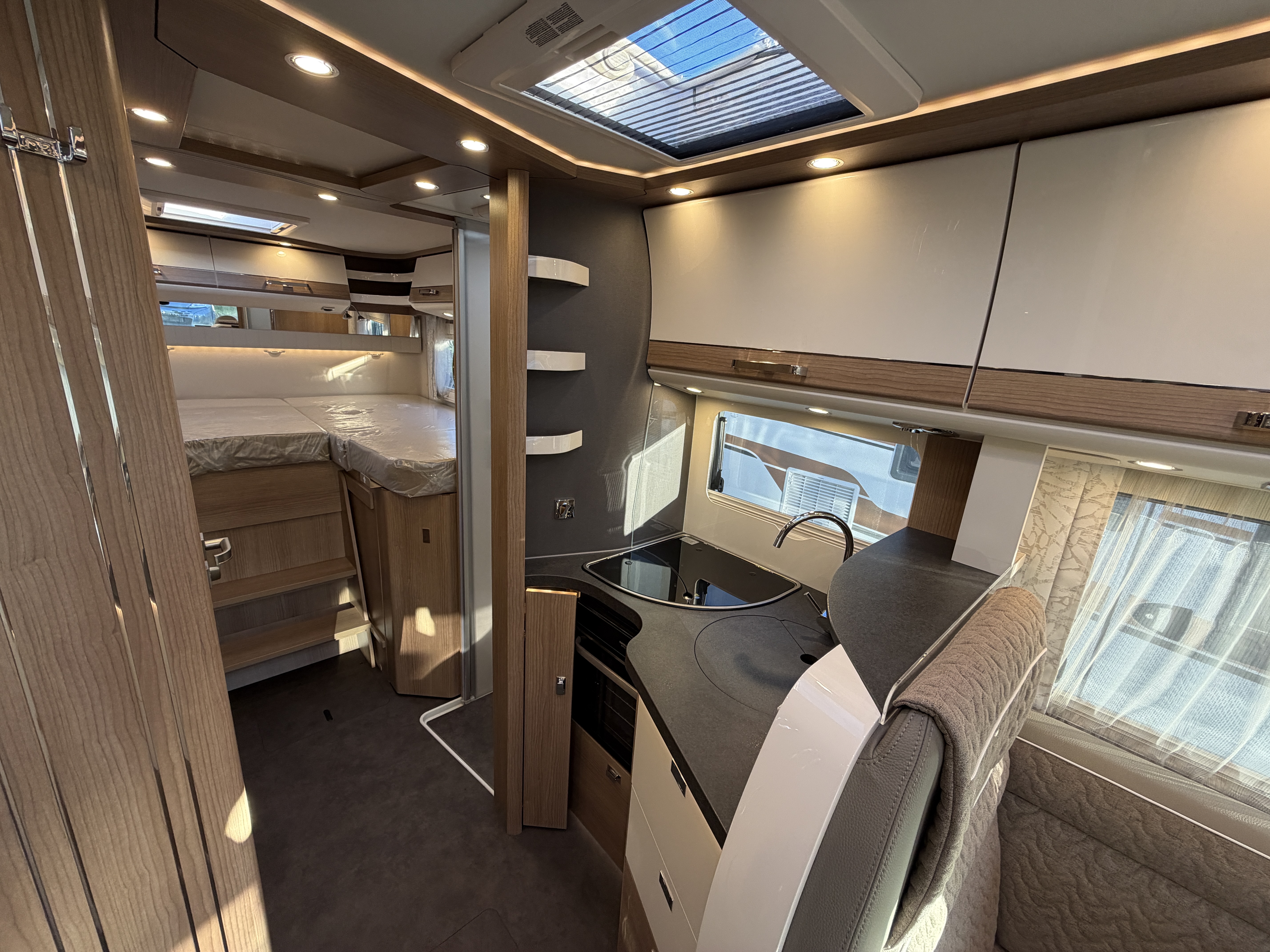 20251113 084153563 IOS