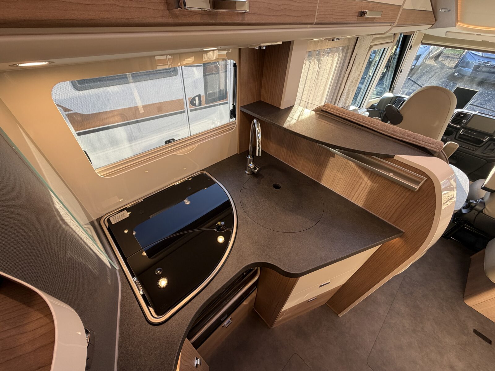 20251113 084357476 IOS