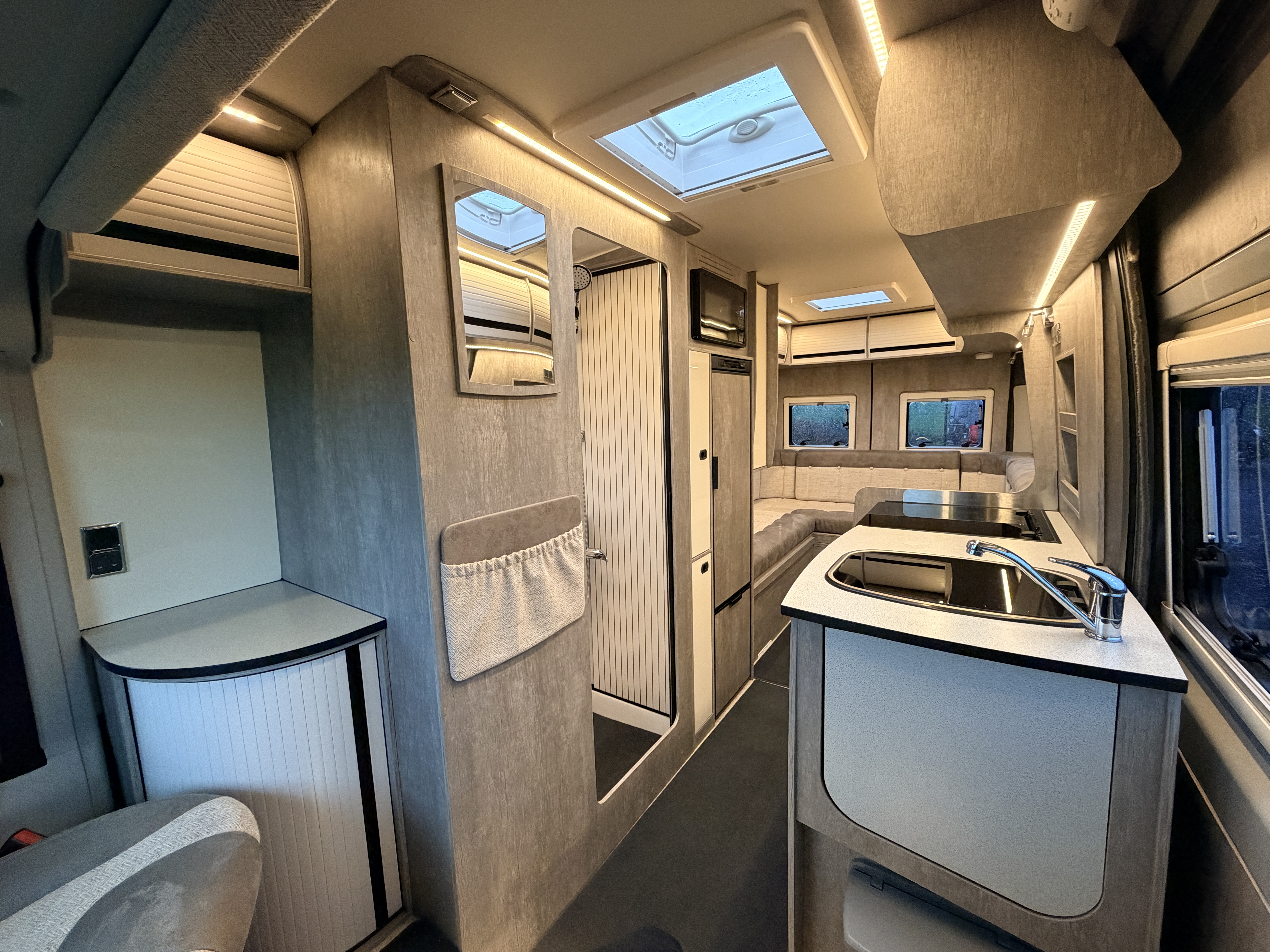 20251118 142101682 IOS