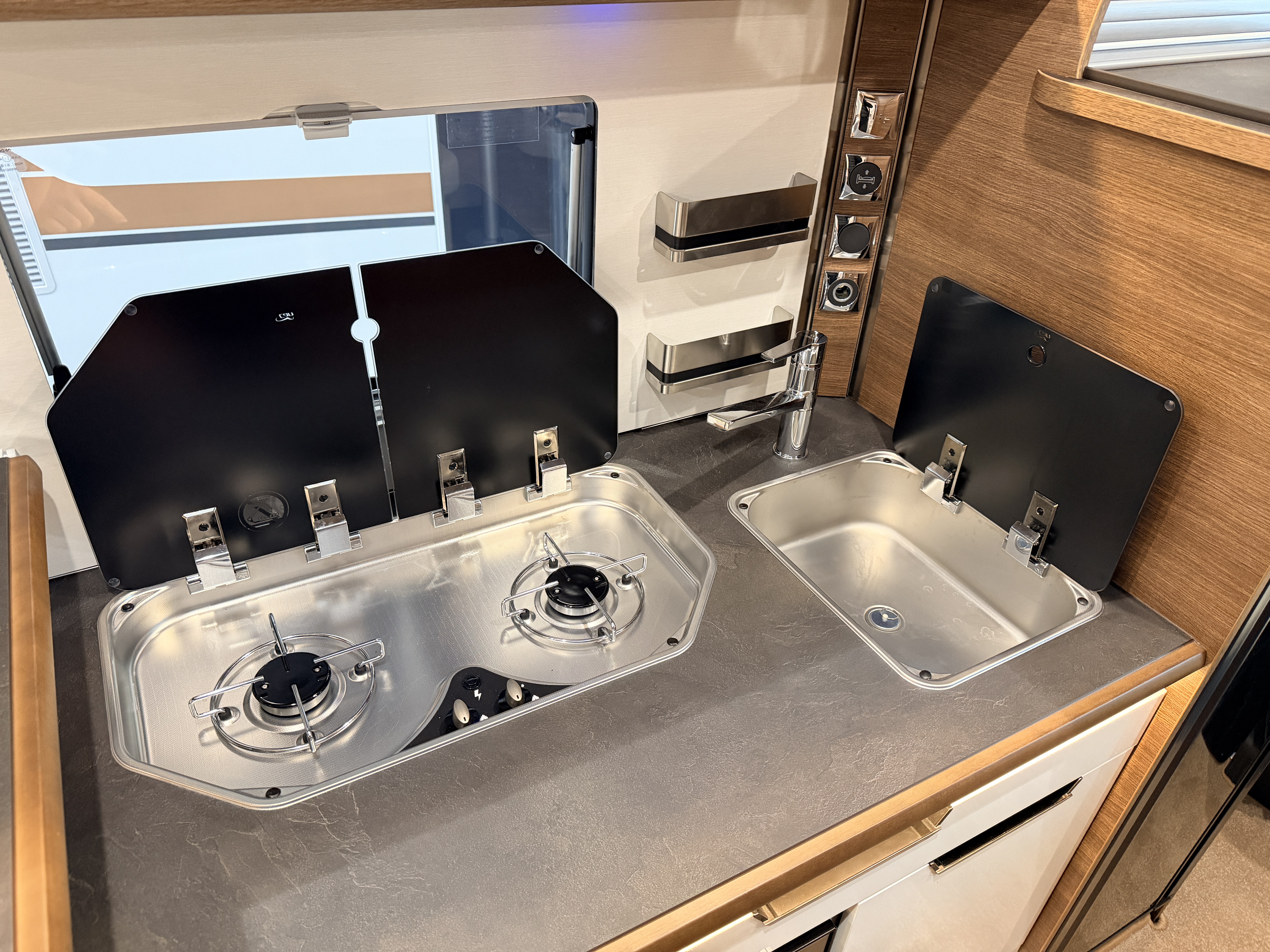 20251120 115609350 IOS