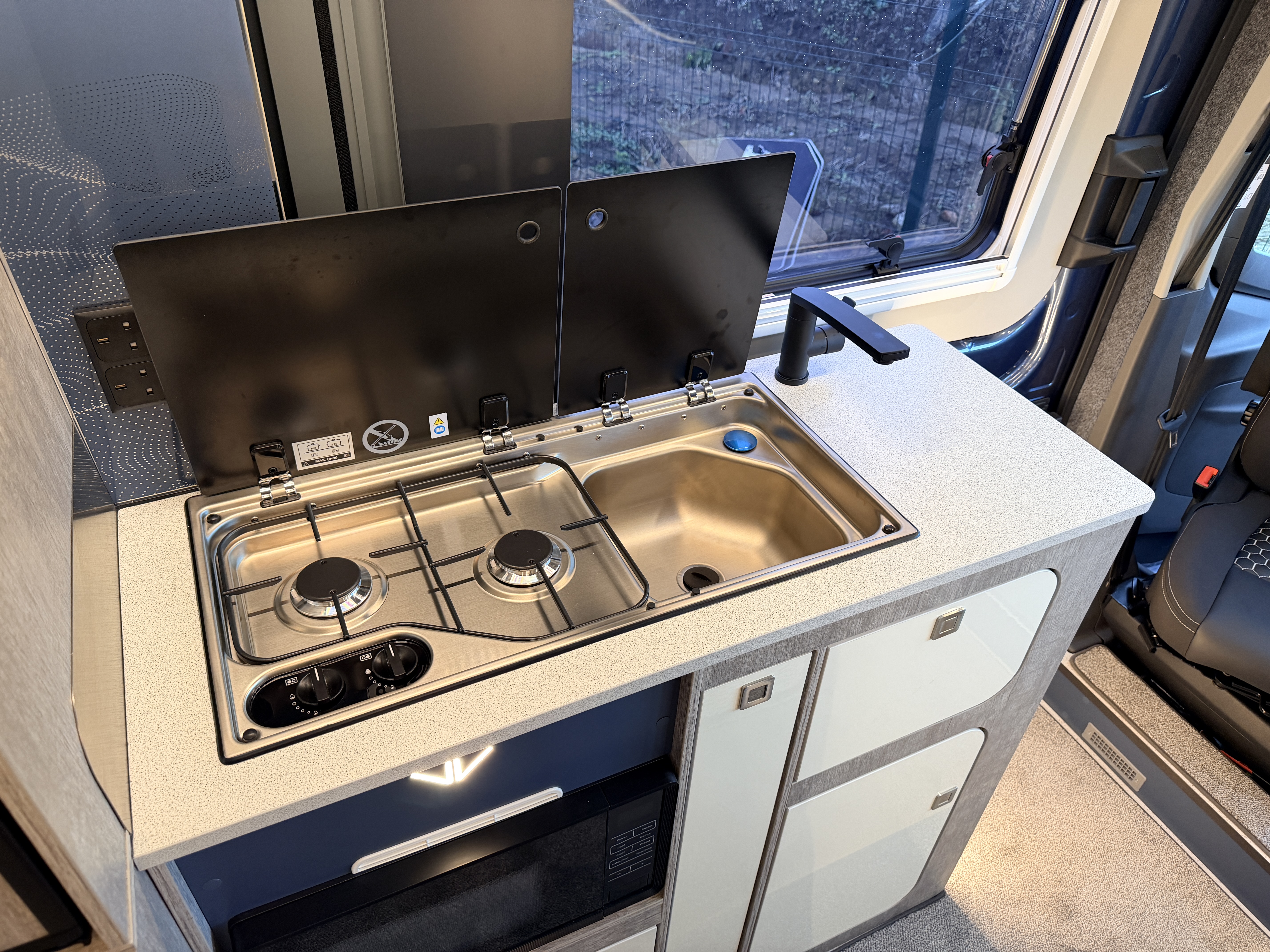 20251127 135831083 IOS