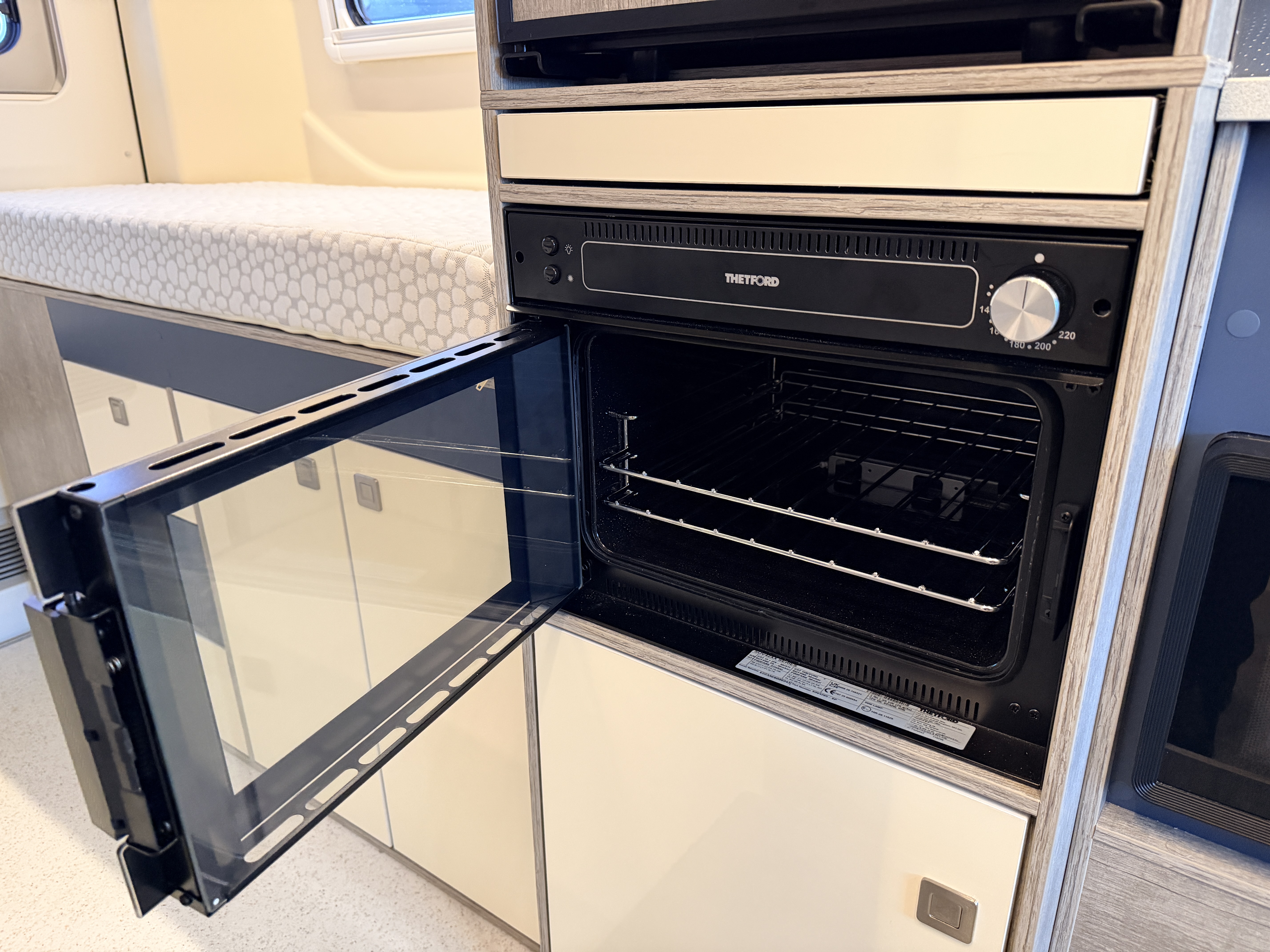 20251127 135841457 IOS