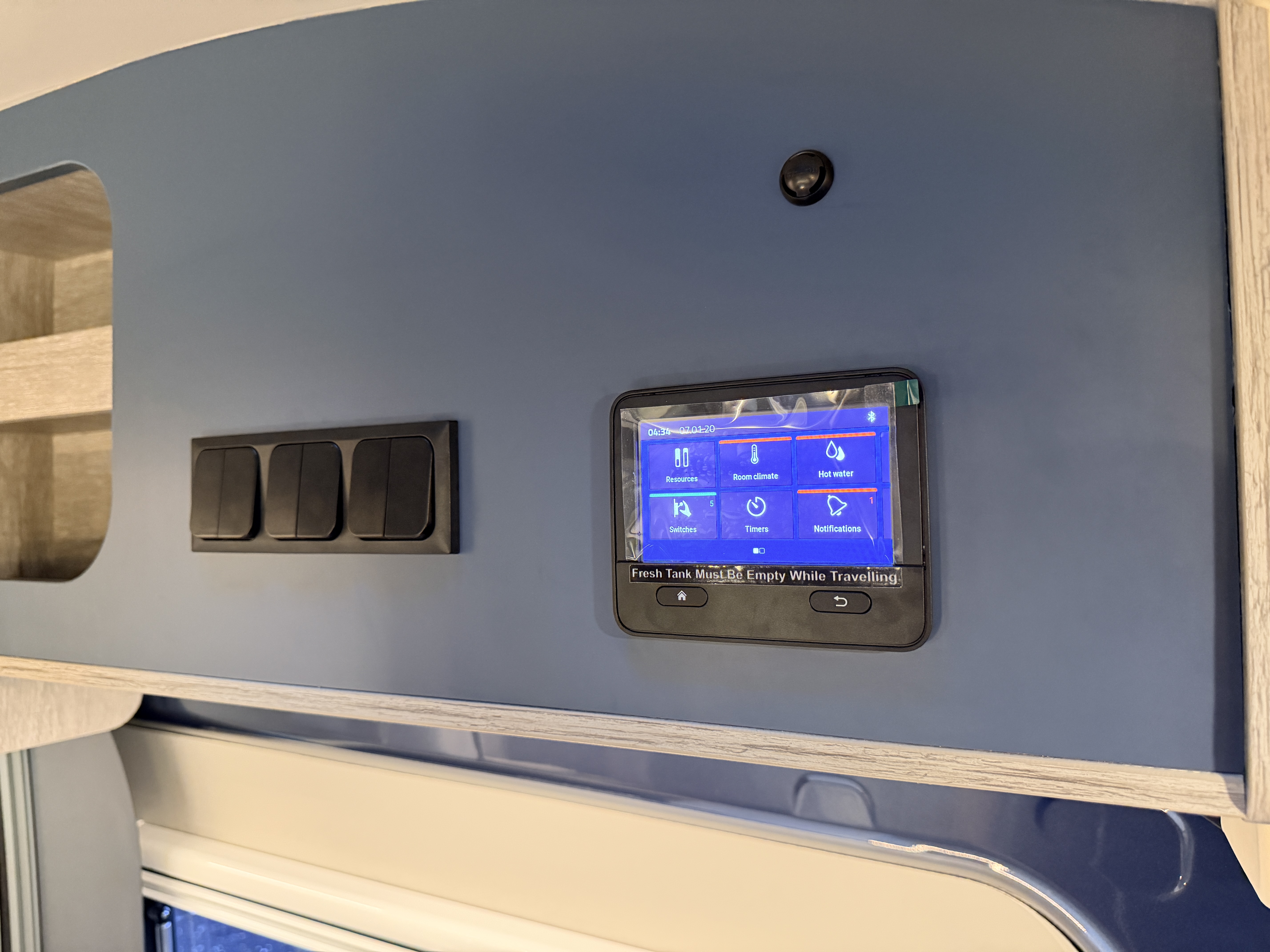 20251127 140023107 IOS