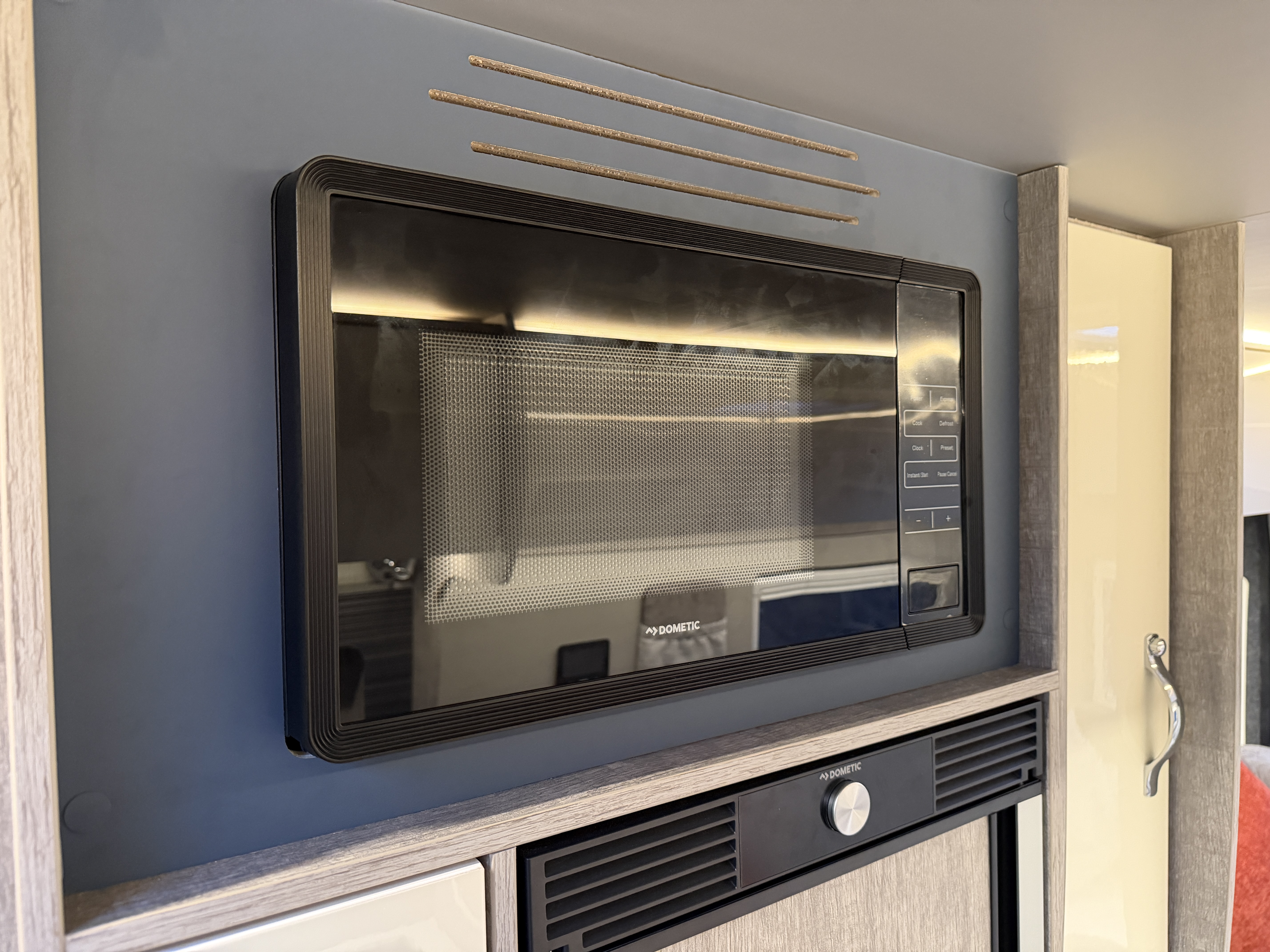 20251111 145636917 IOS