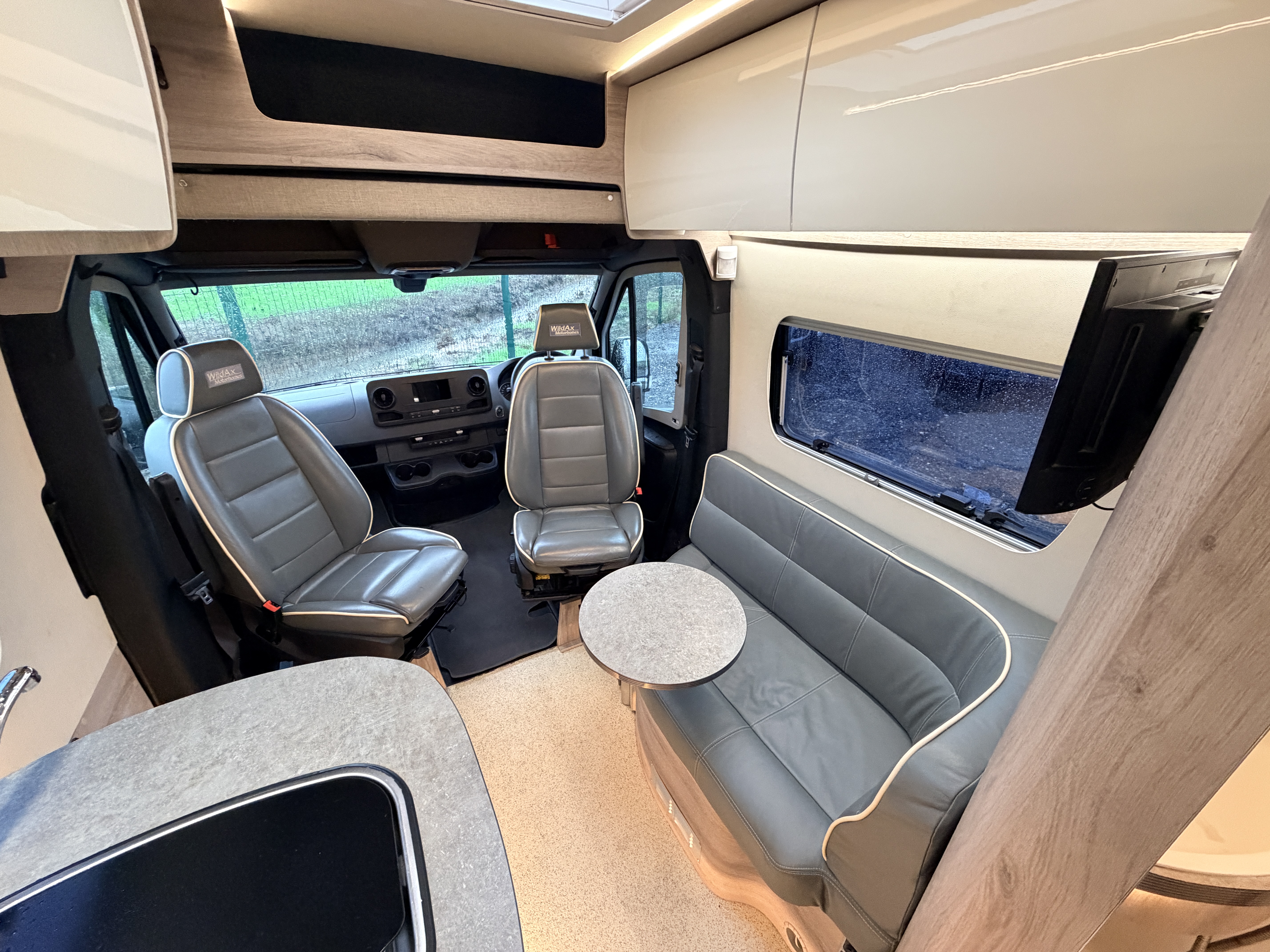 20251129 094849100 IOS