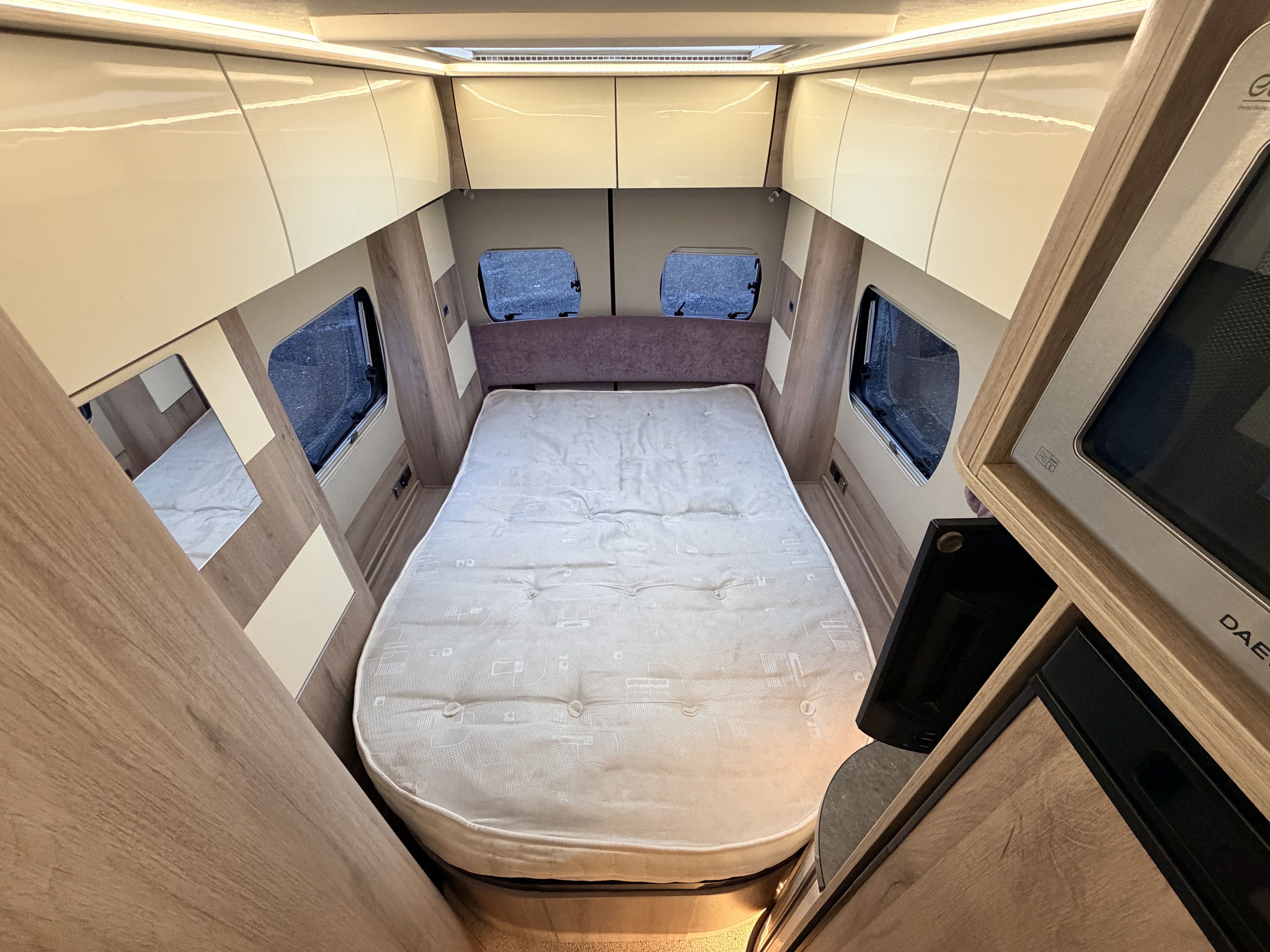 20251129 094911257 IOS