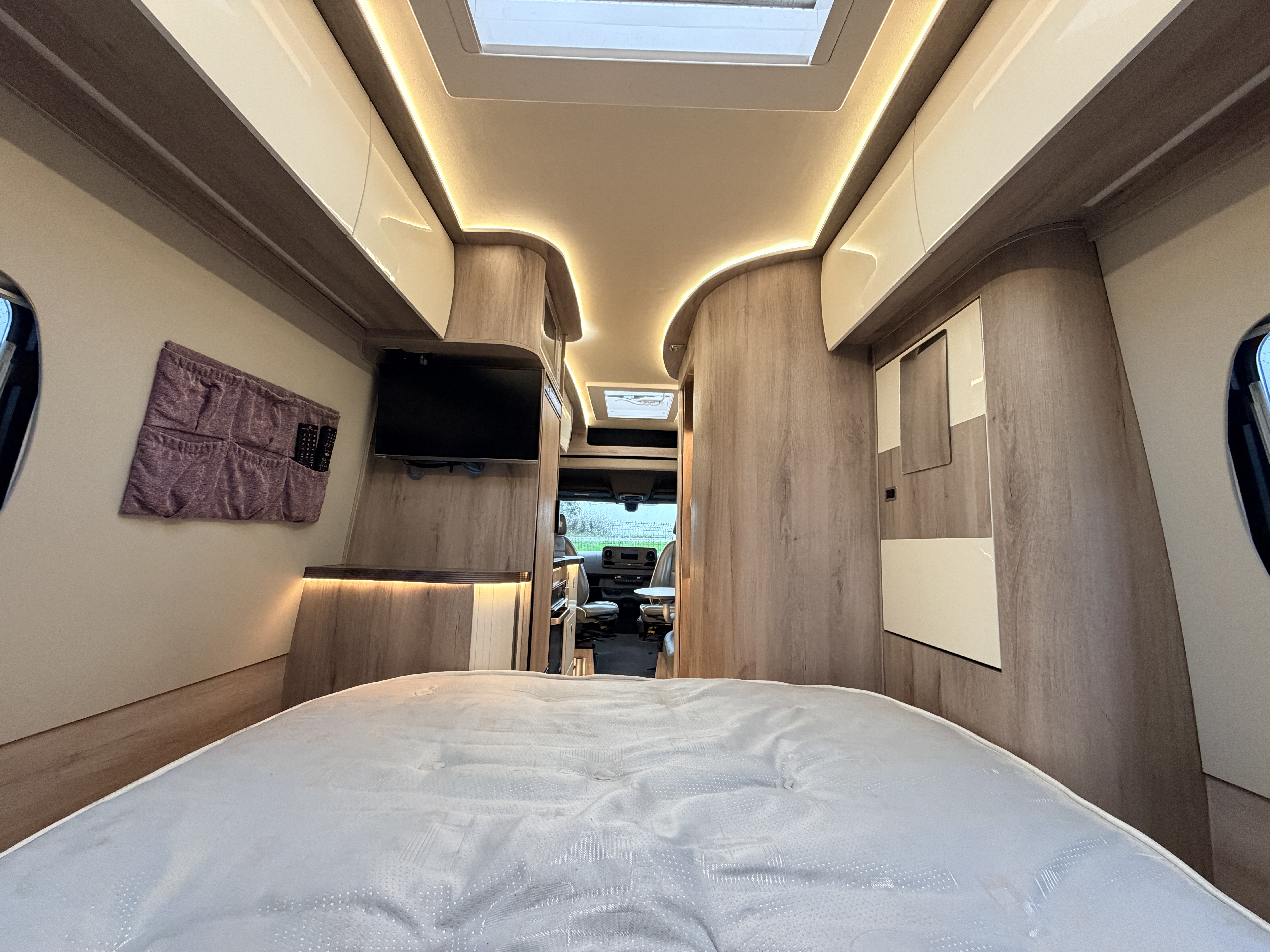 20251129 094933172 IOS