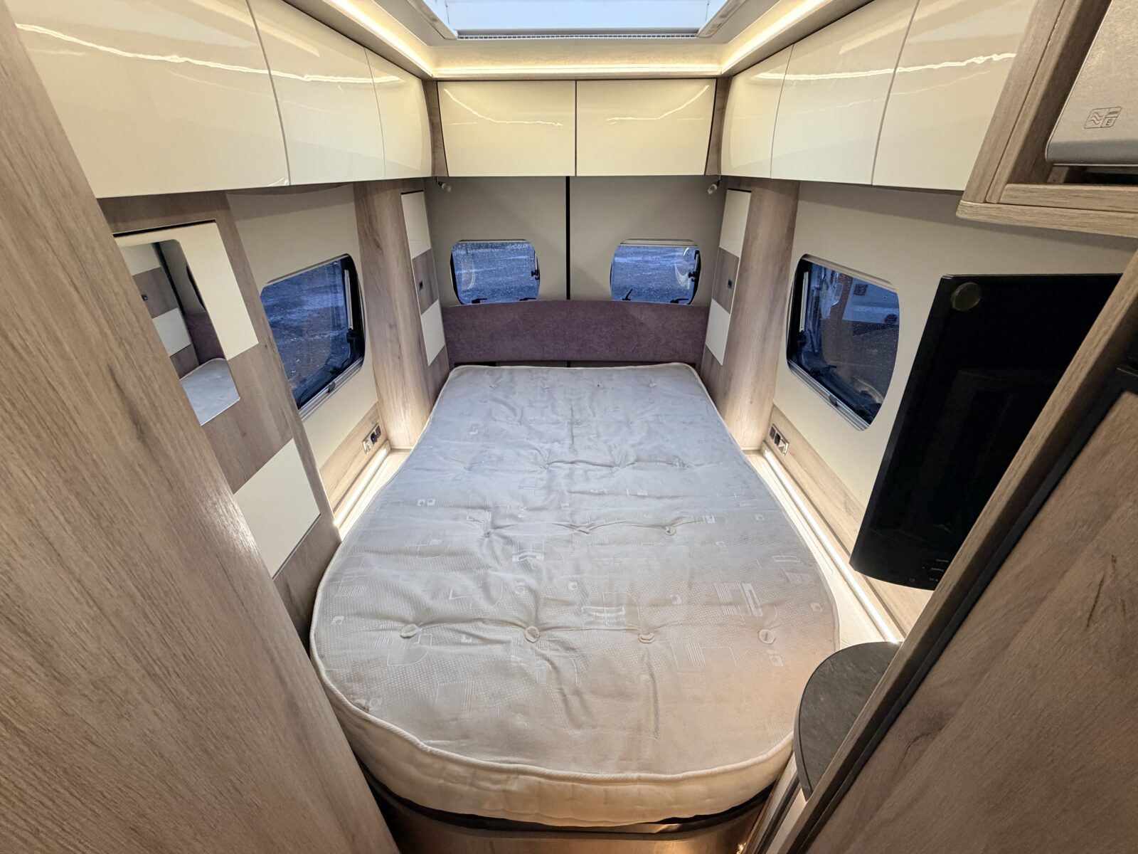 20251129 094953698 IOS