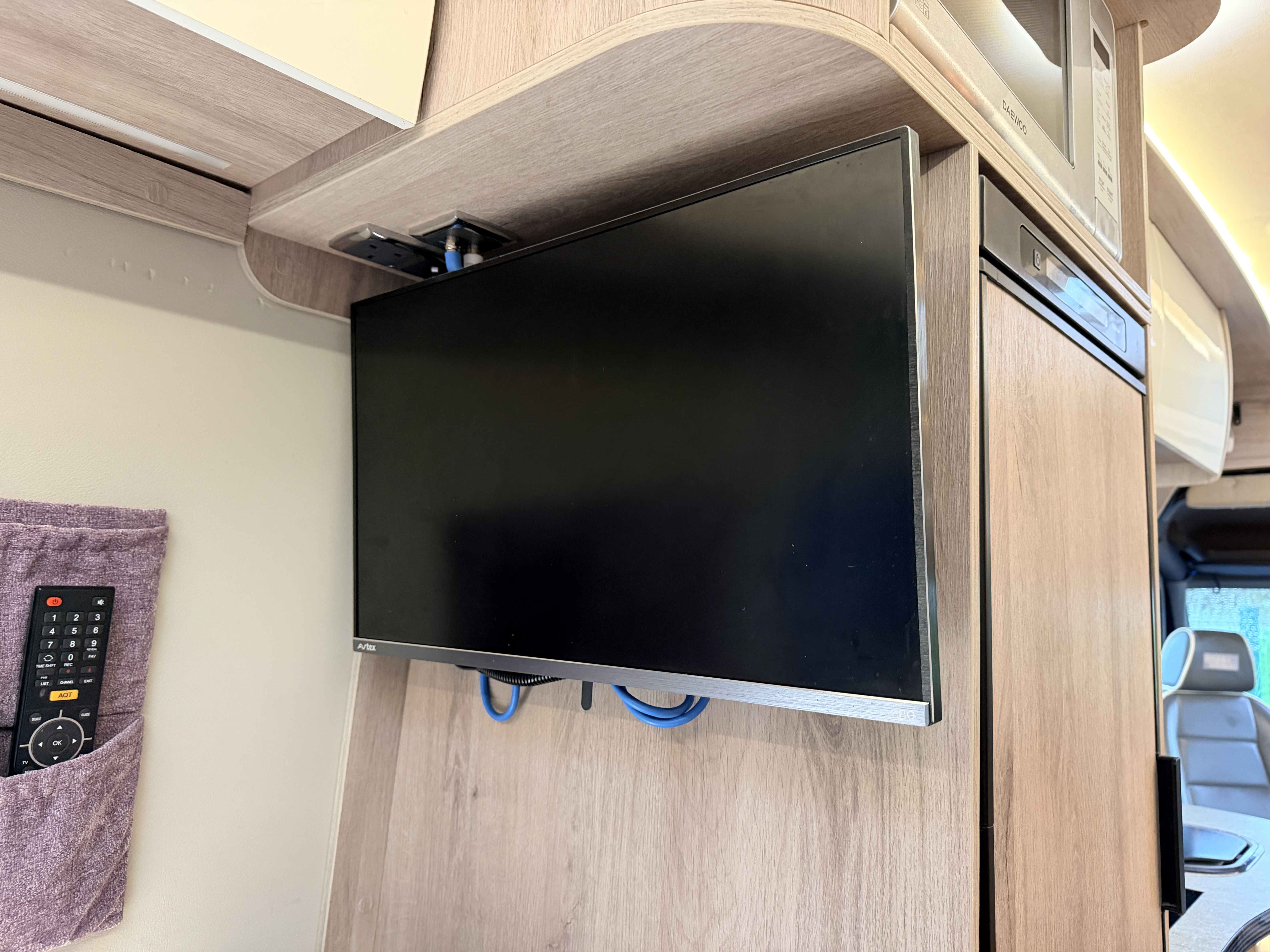 20251129 095133039 IOS