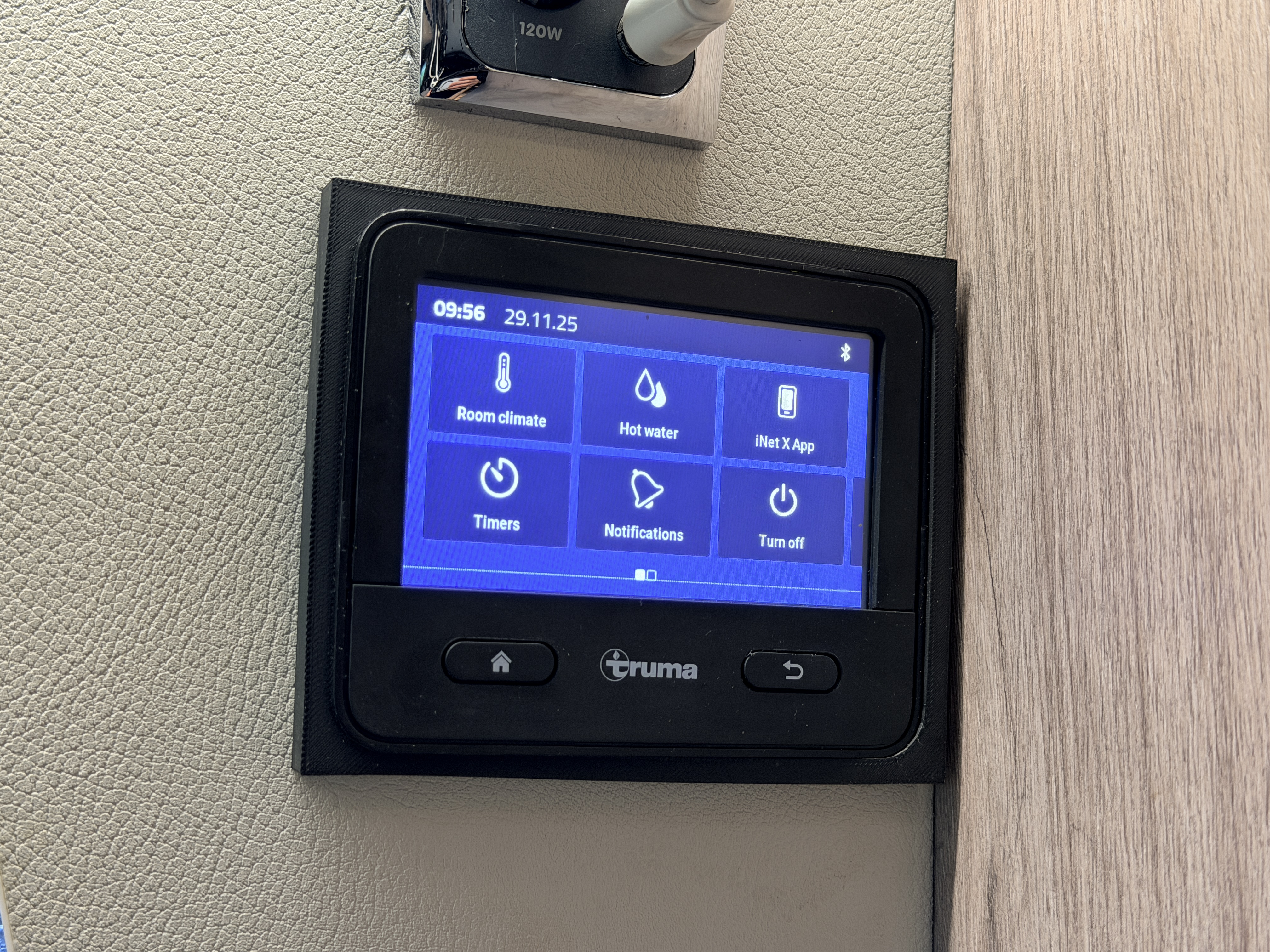 20251129 095816875 IOS