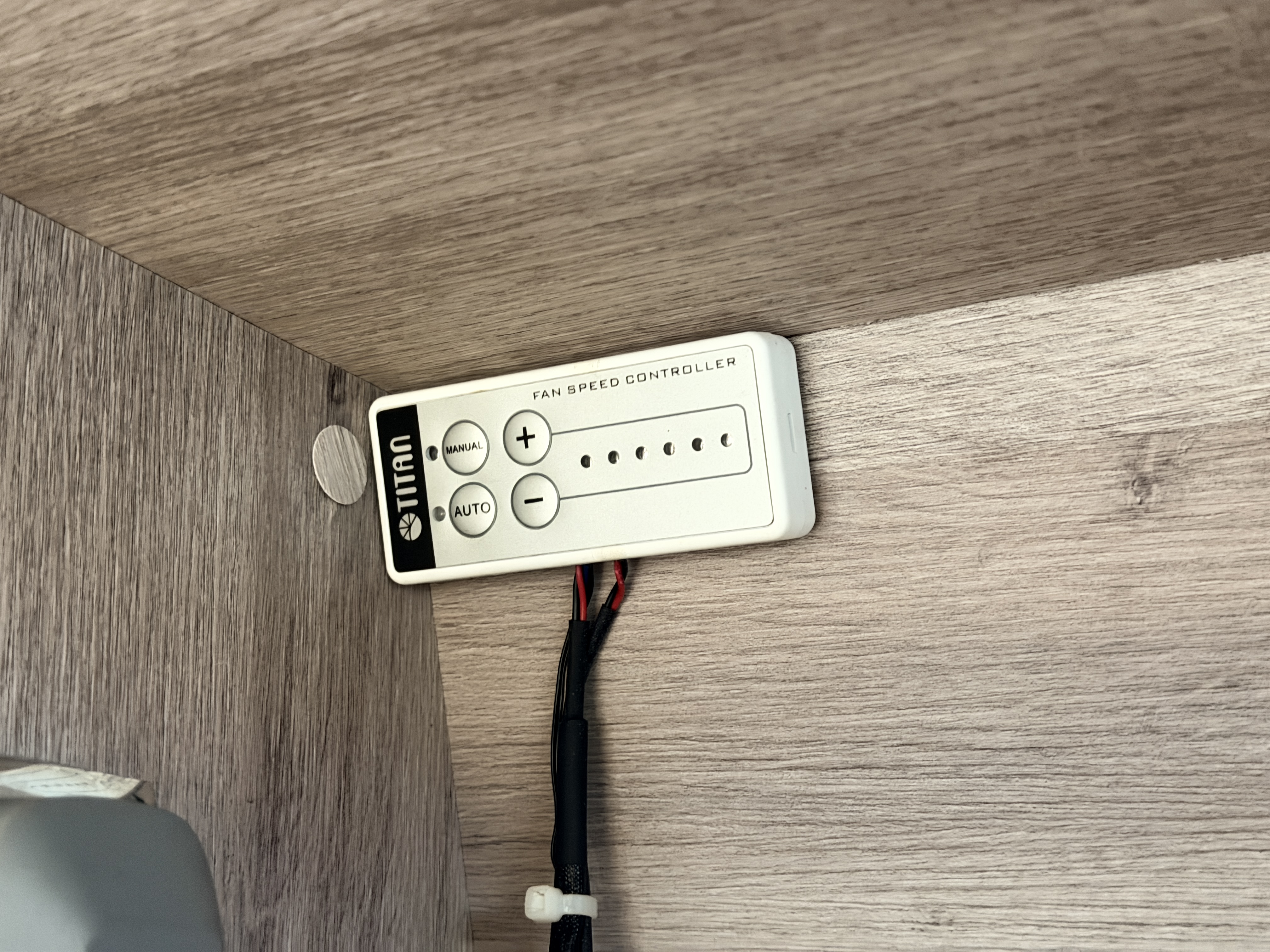 20251129 095855300 IOS