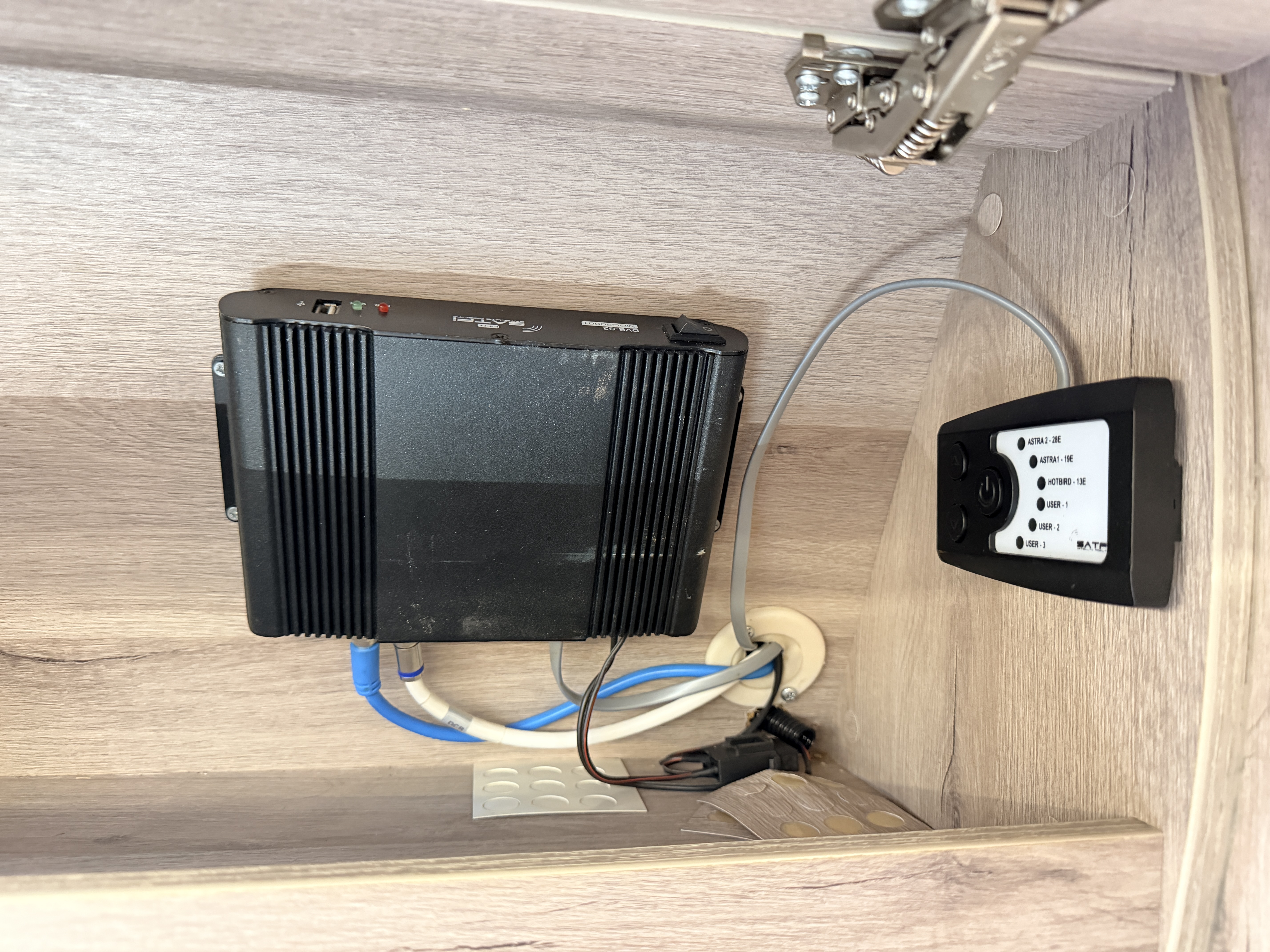 20251129 095940420 IOS