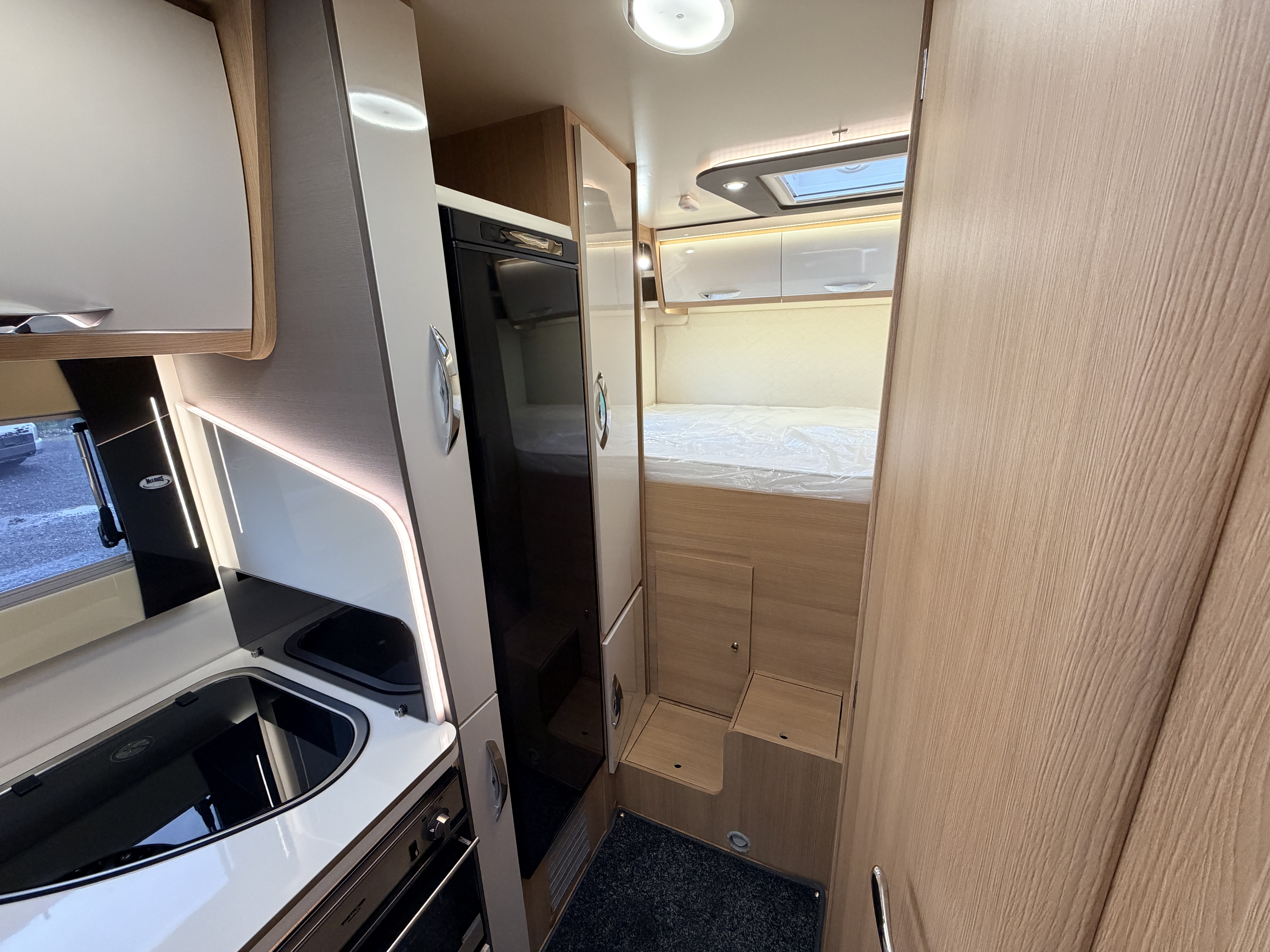 20251206 142806508 IOS