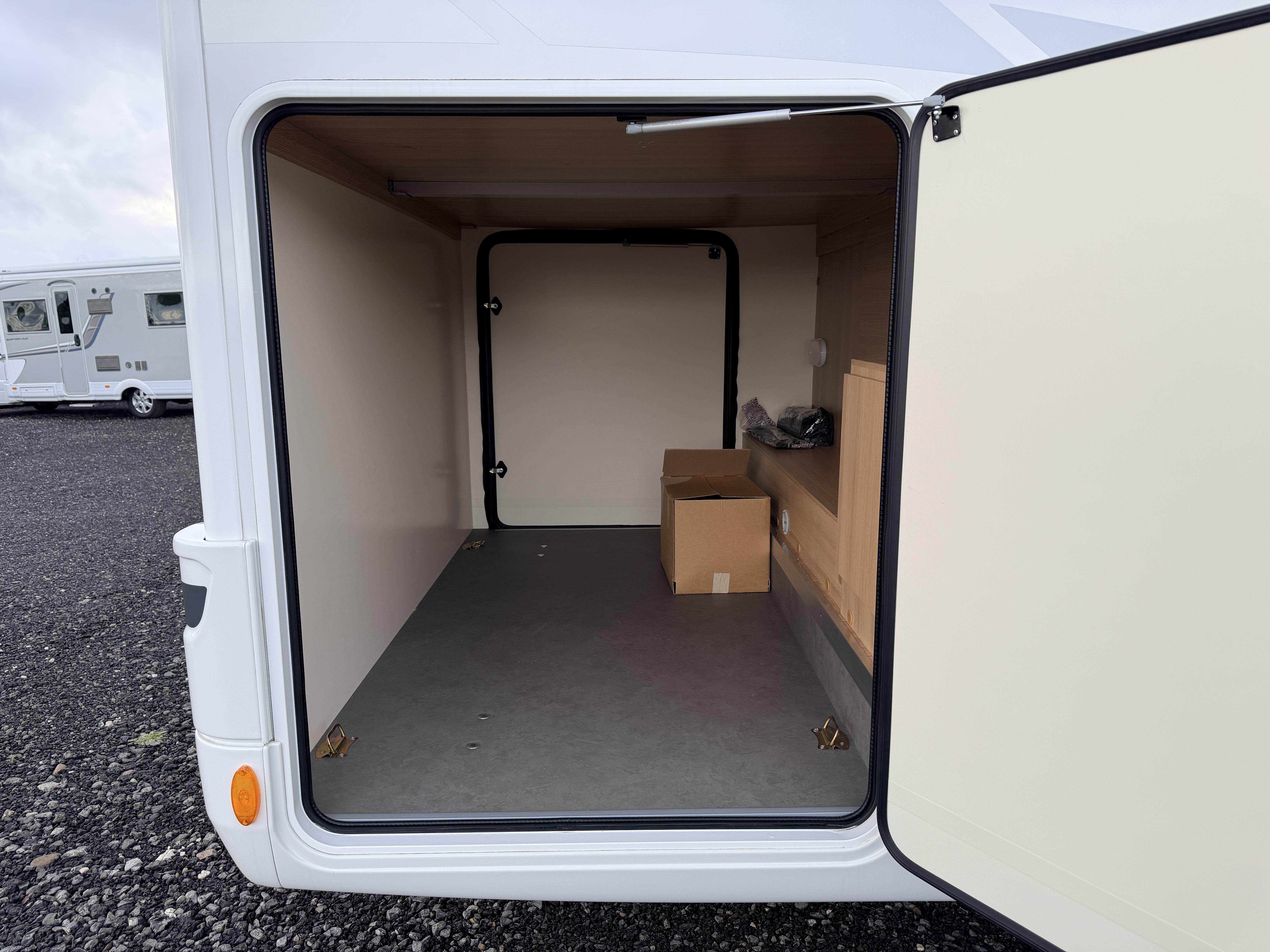 20251206 143430001 IOS