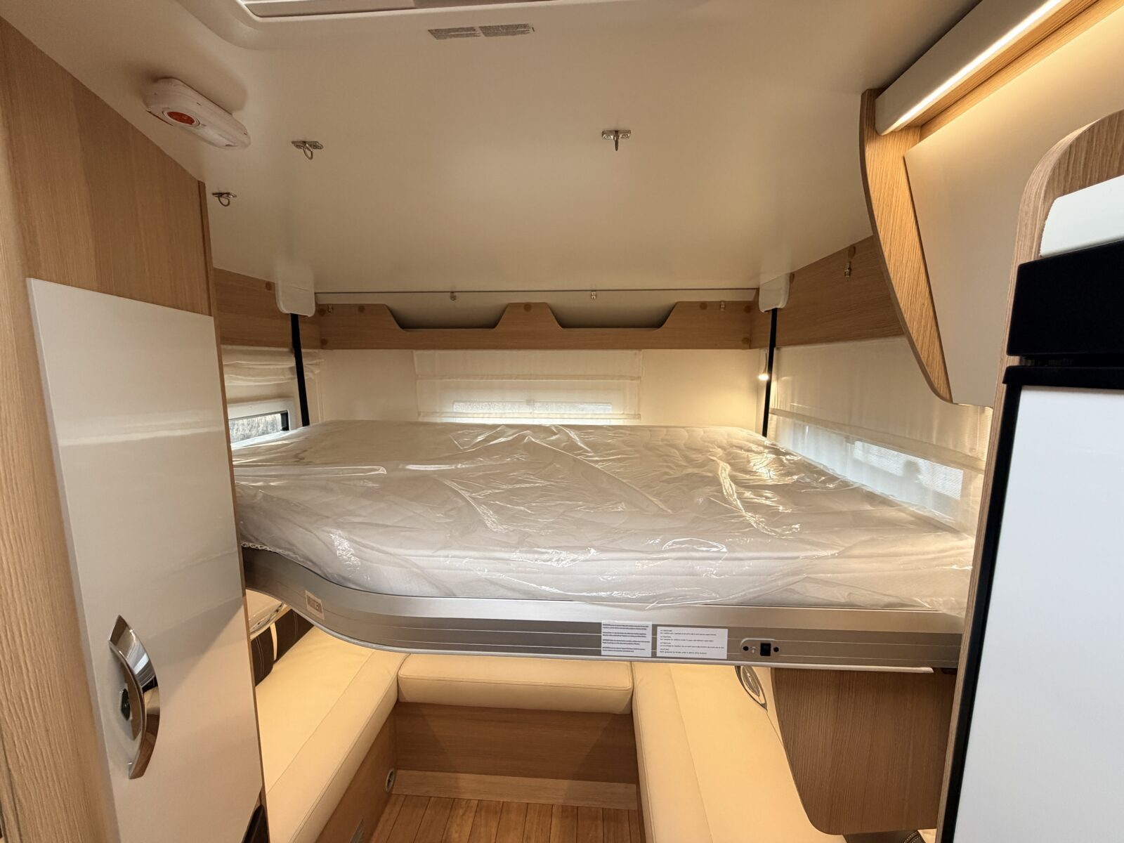 20260109 110302089 IOS